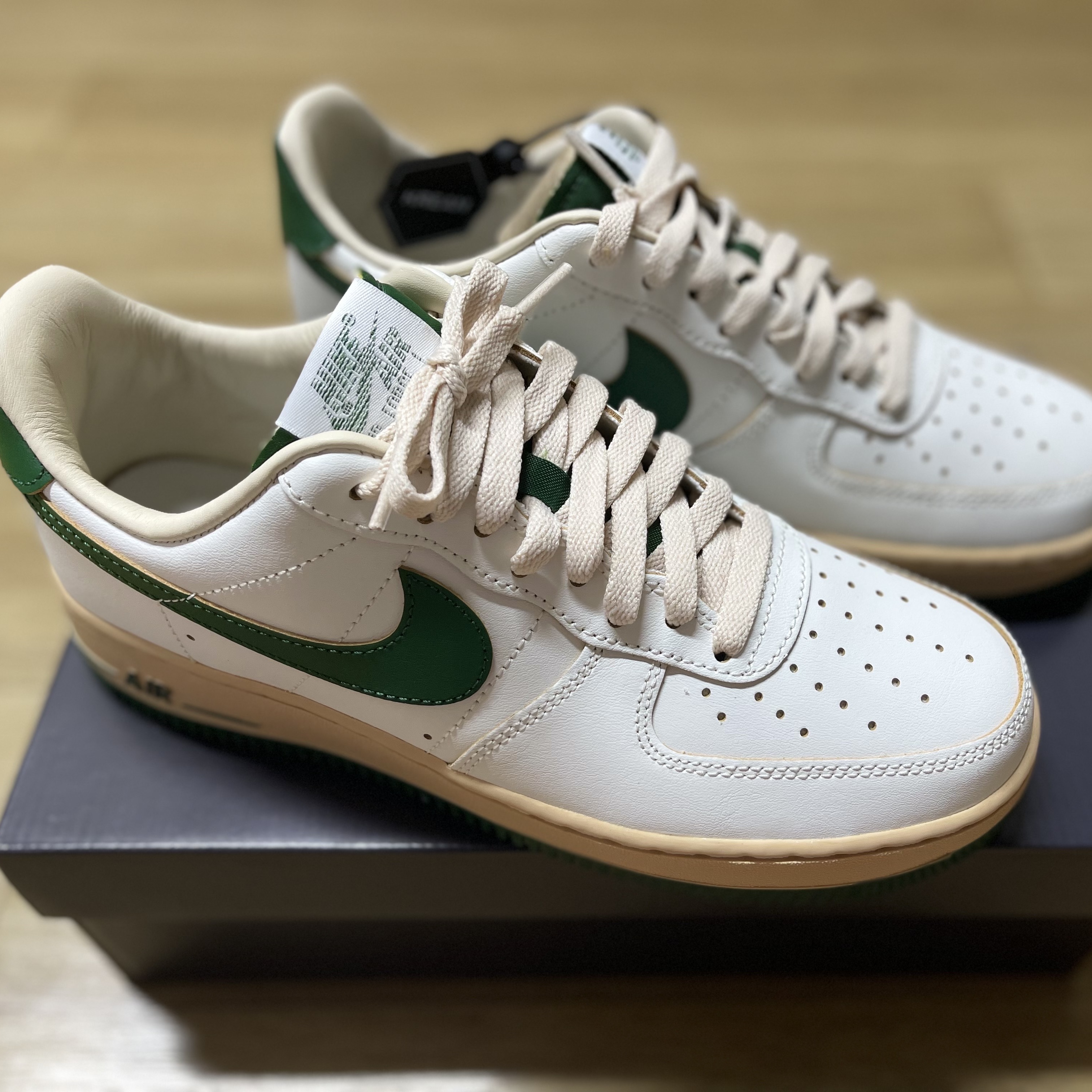 (W) Nike Air Force 1 Low Gorge Green 착용 스타일 - 1
