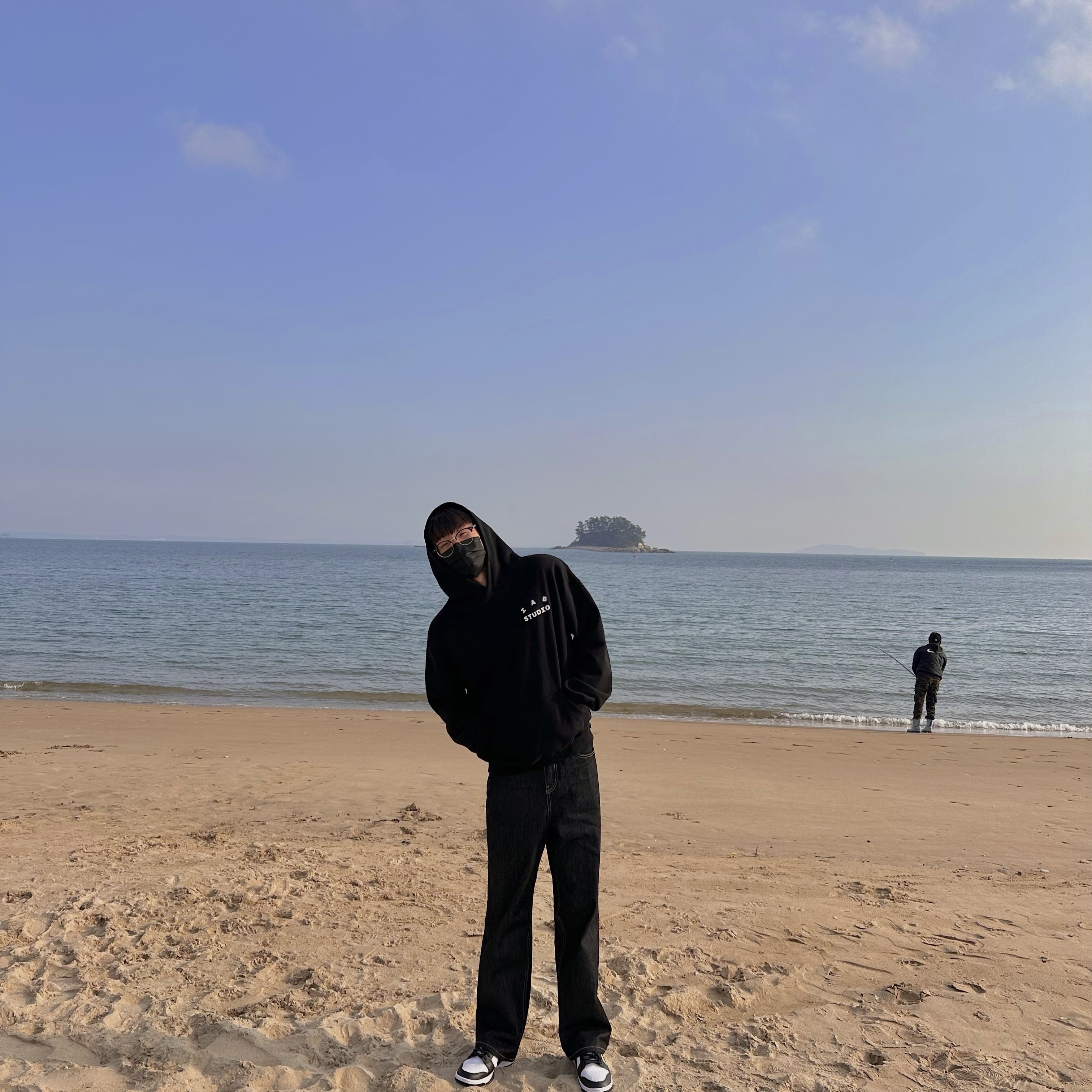 IAB Studio Hoodie Black White, Nike Dunk Low Retro Black 착용 스타일
