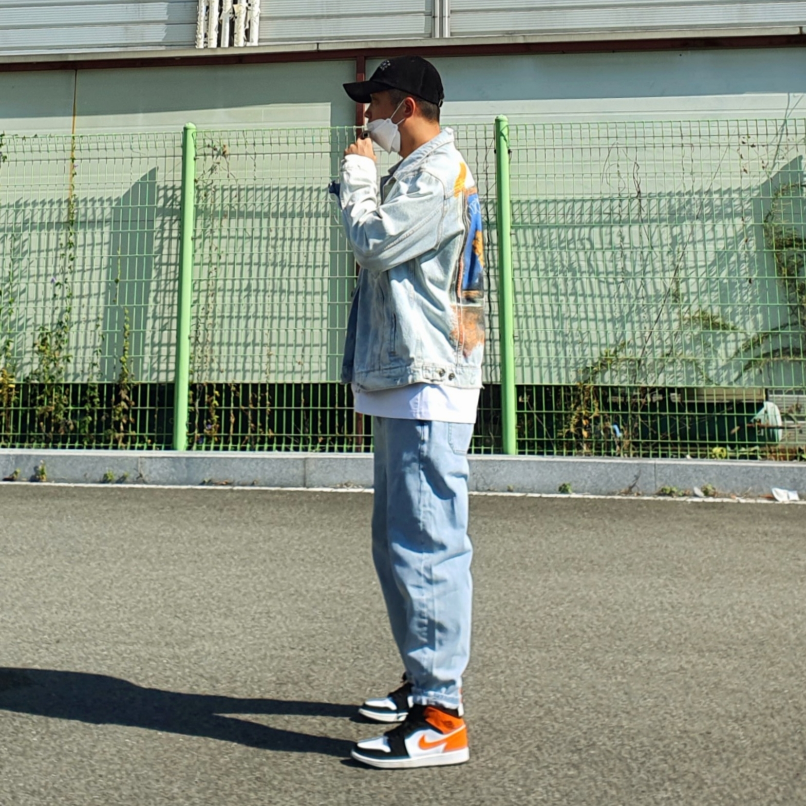 Jordan 1 Mid Shattered Backboard, Supreme x Nike Arc Corduroy 6-Panel Black - 22SS 착용 스타일