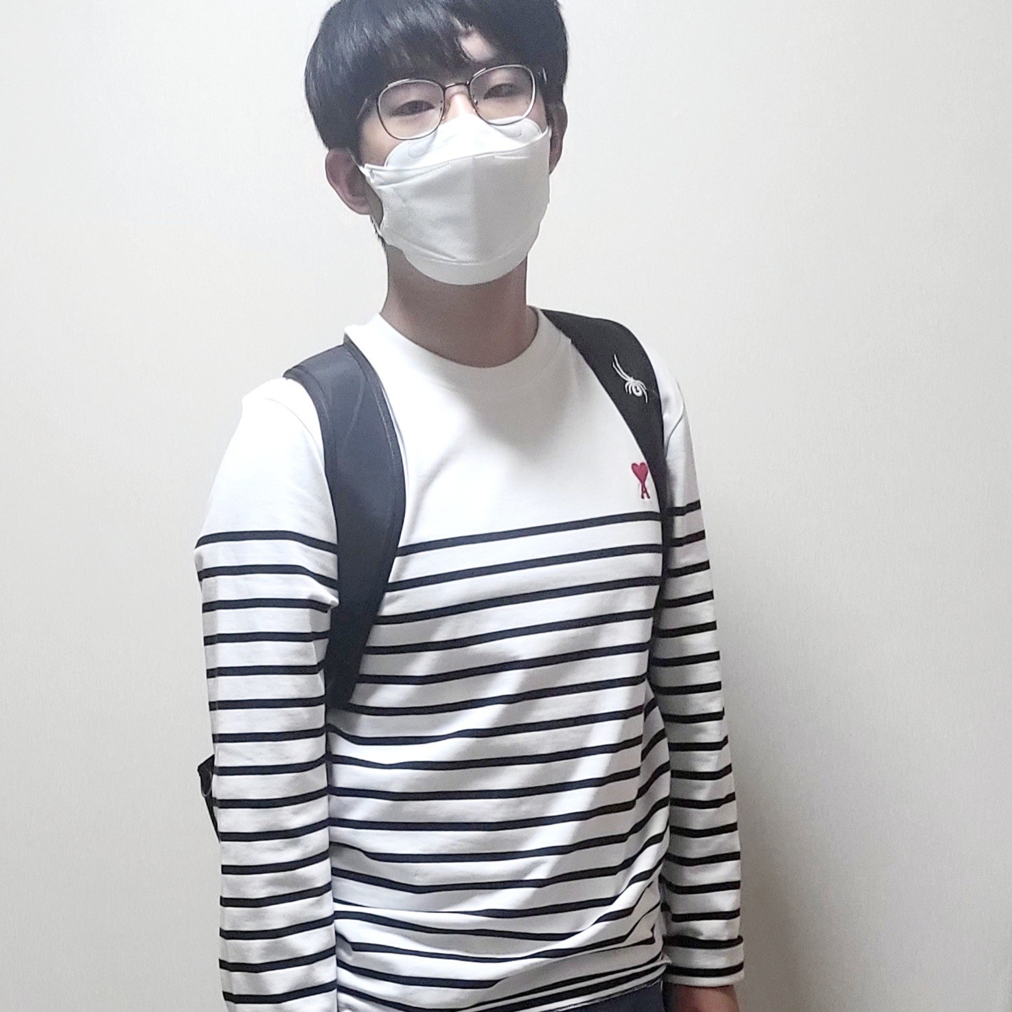 Ami de Coeur Striped LS T-Shirt White Black, Nike Dunk Low Retro Racer Blue and White 착용 스타일 - 1