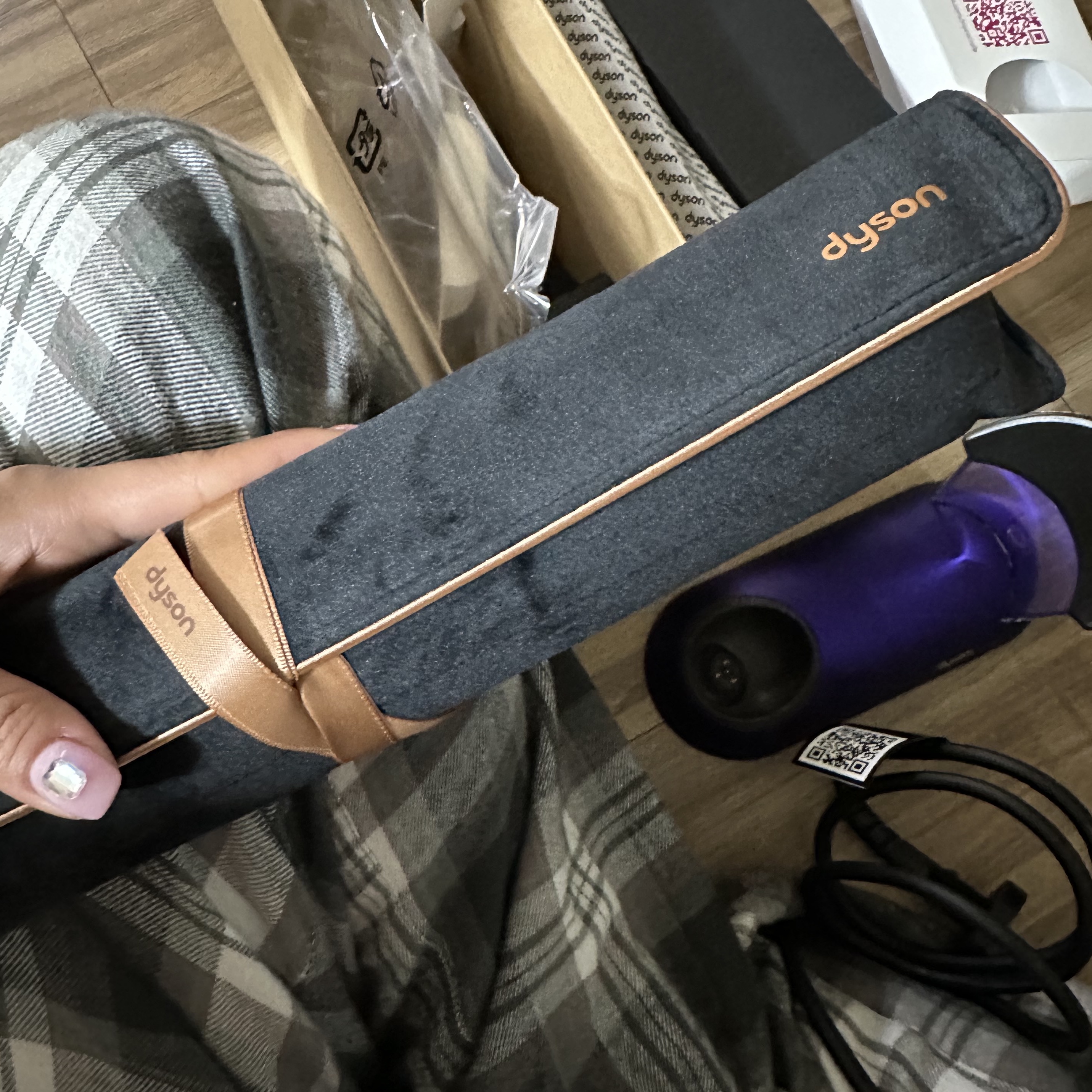 Dyson Corrale Straightener Purple Black (Korean Ver.) 착용 스타일 - 2