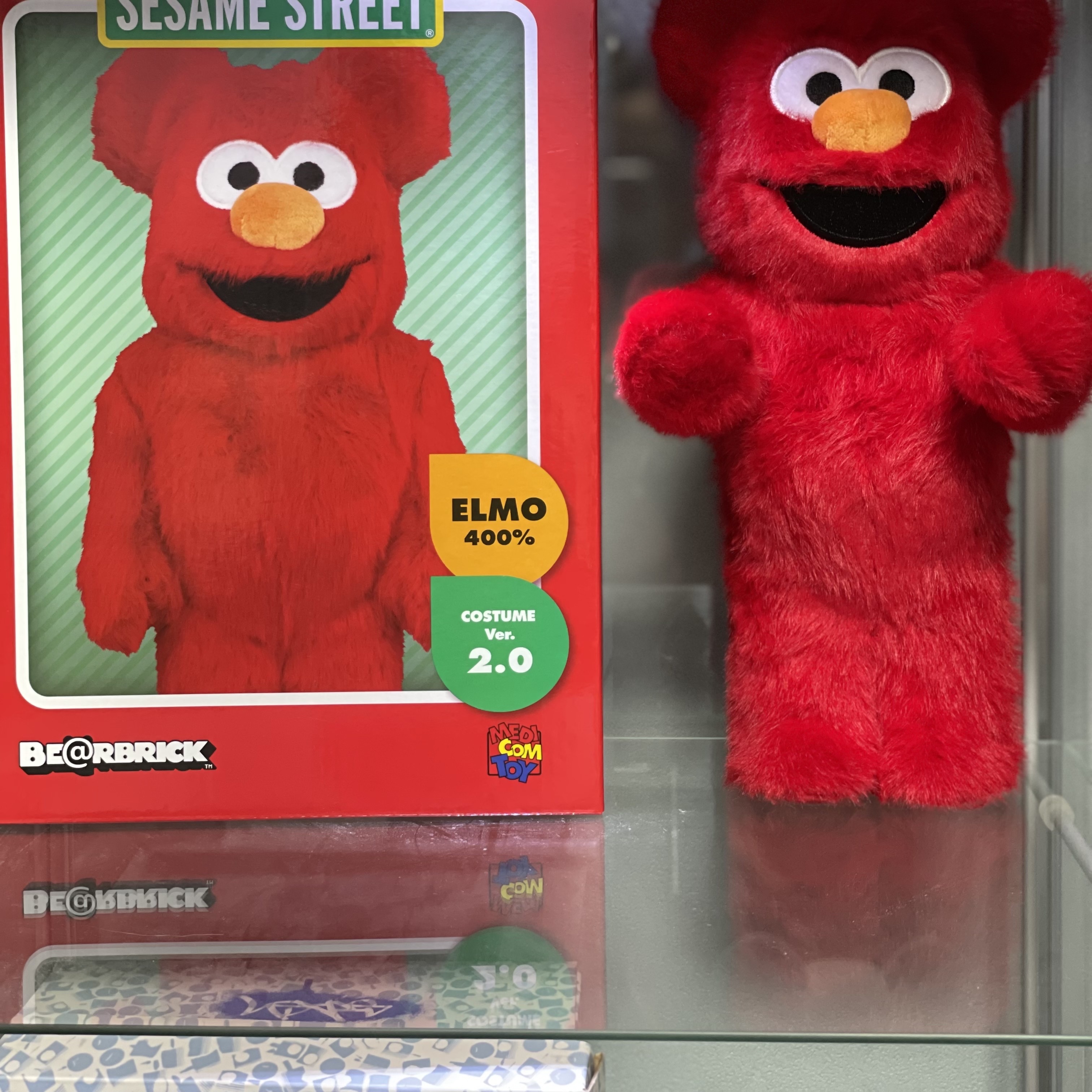 Bearbrick Sesame Street Elmo Costume Ver. 2 400% 착용 스타일