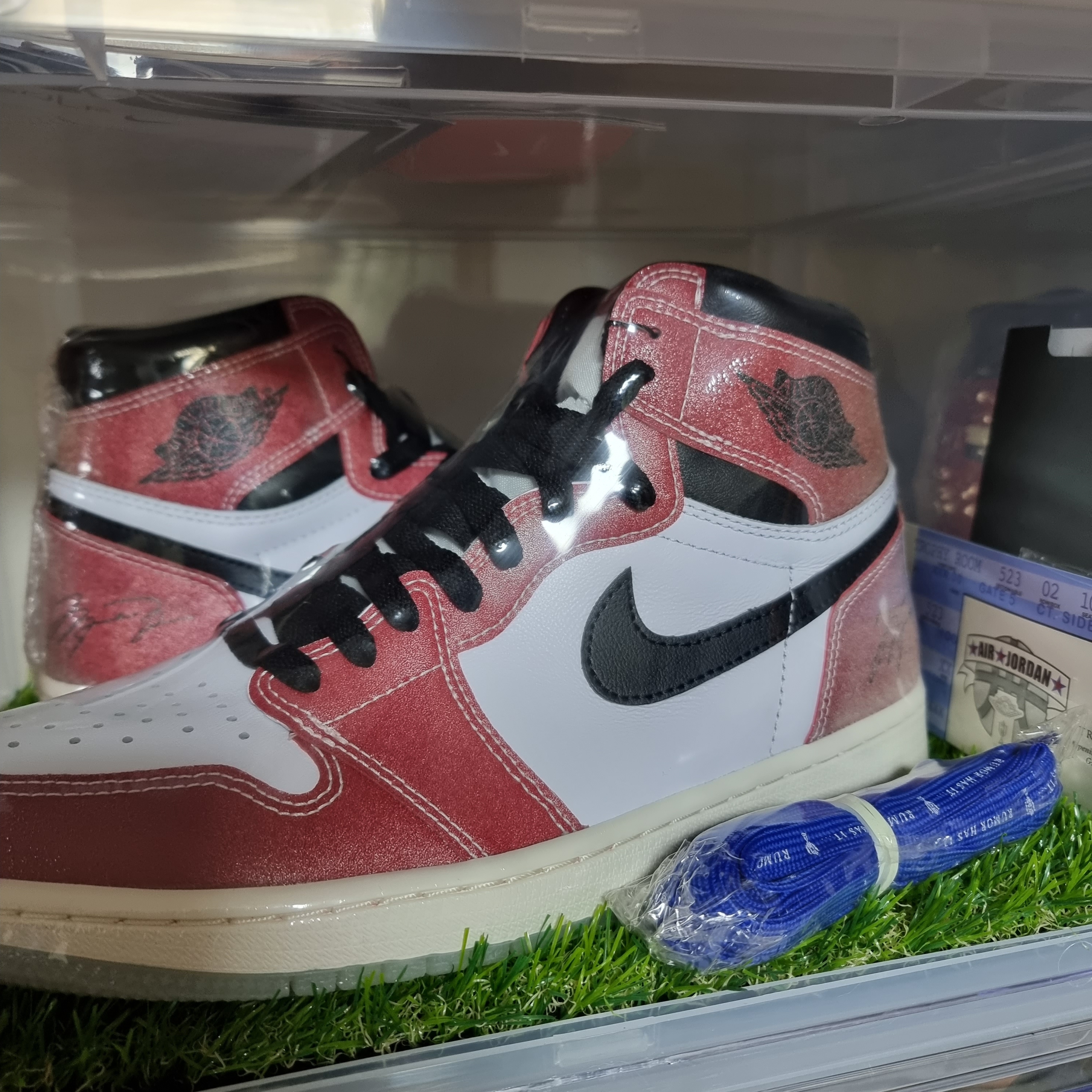 Jordan 1 x Trophy Room Retro High OG SP Chicago (Friends & Family) 착용 스타일