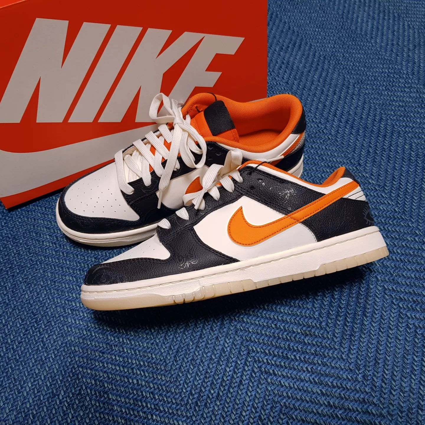 Nike Dunk Low Retro PRM Halloween 착용 스타일