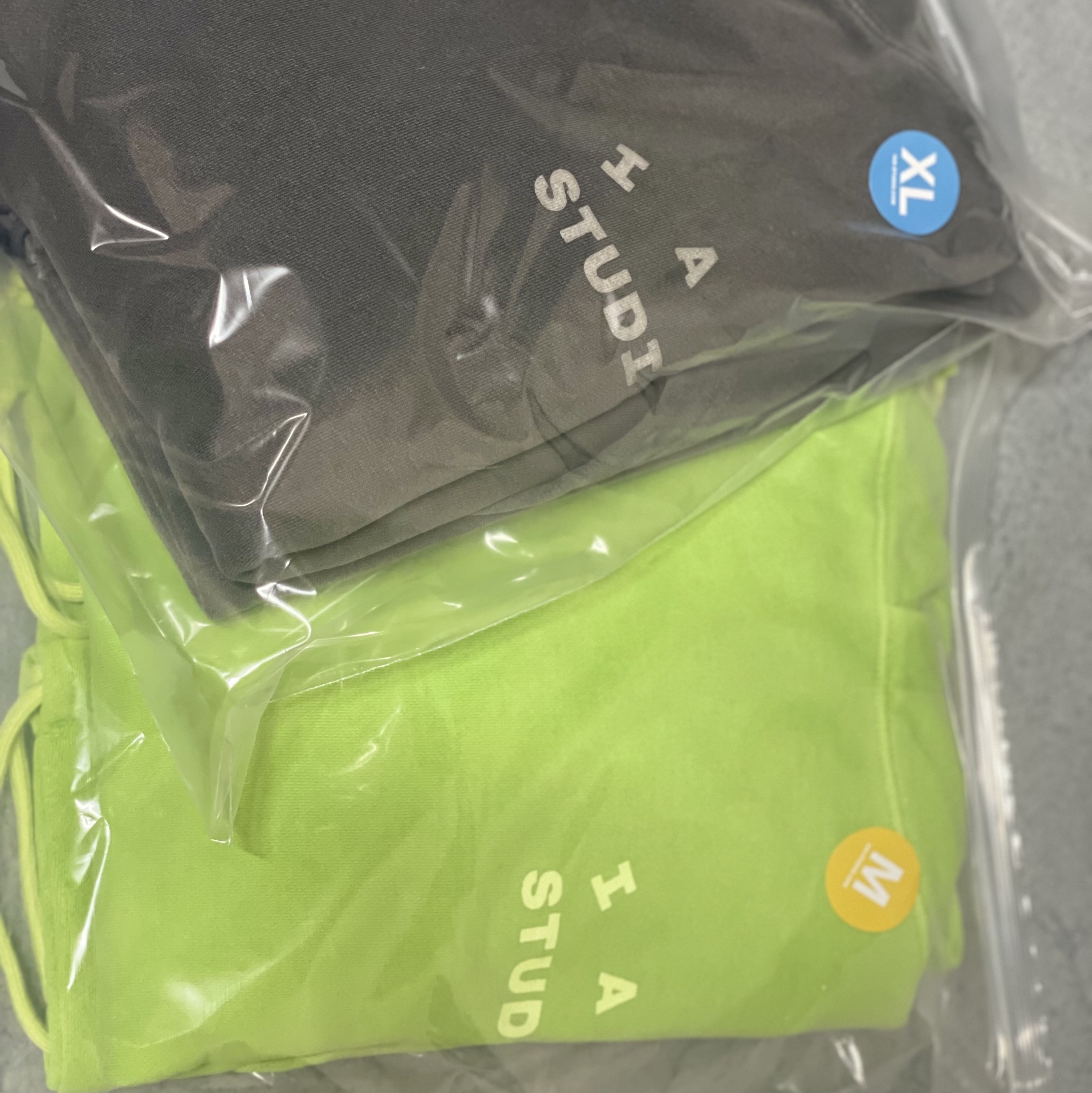 IAB Studio Pigment Hoodie & Sack Black, IAB Studio Pigment Hoodie & Sack Apple Green 착용 스타일