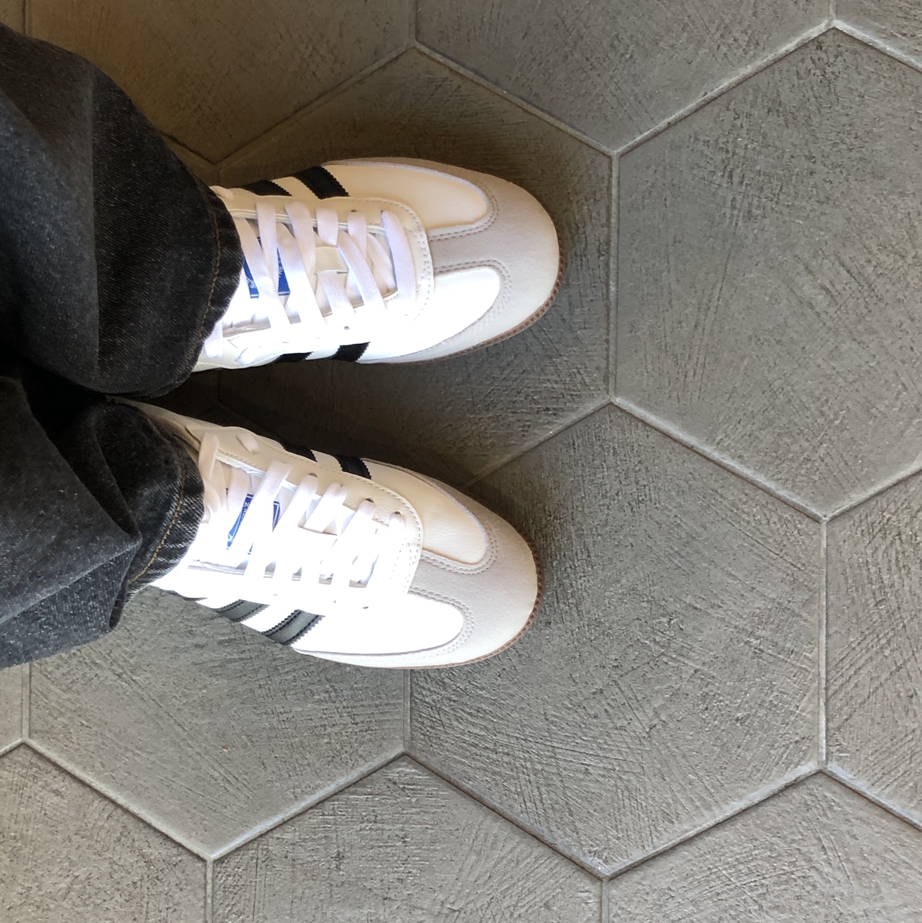 Adidas Samba Vegan White Black 착용 스타일