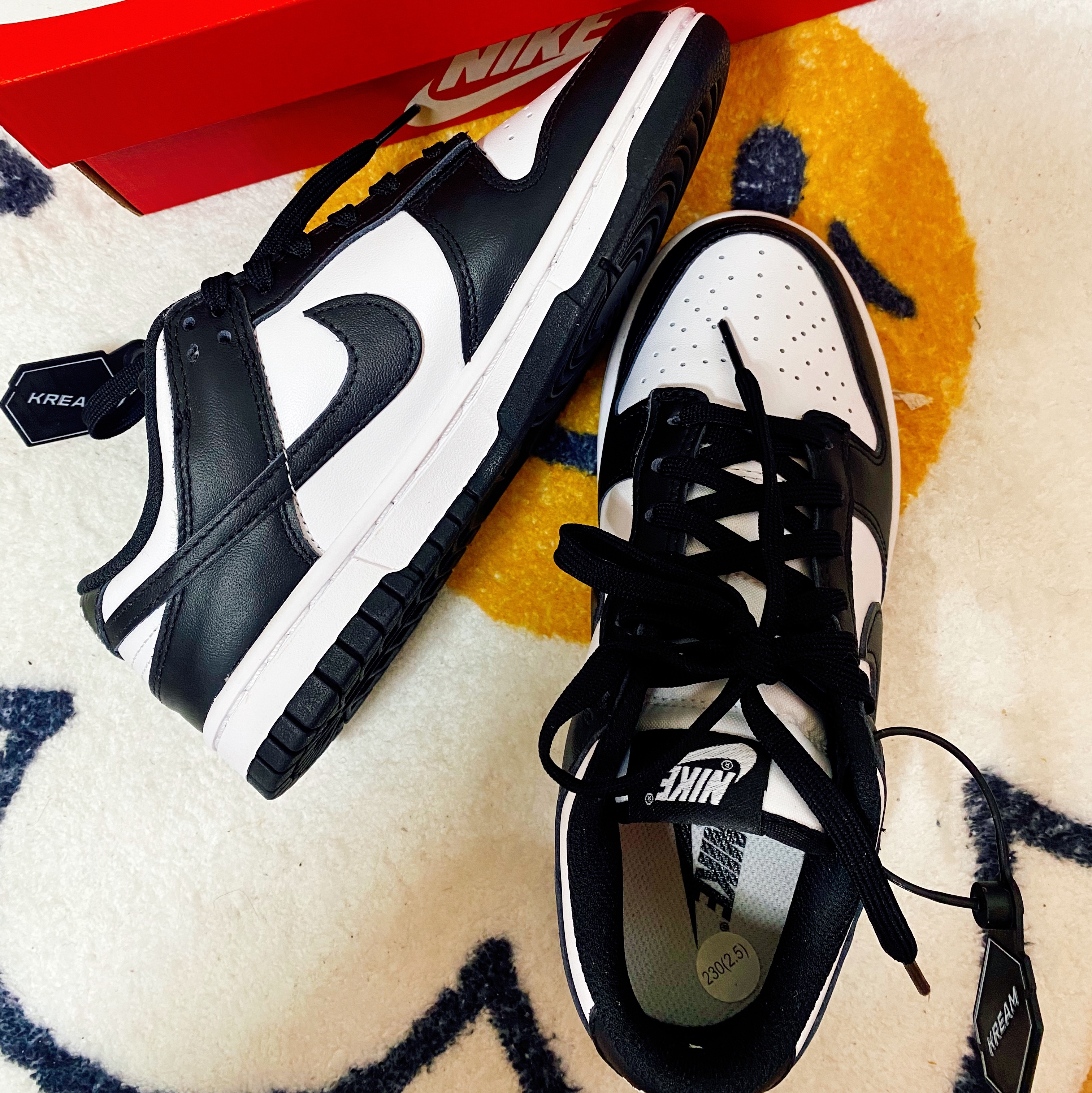 (W) Nike Dunk Low Black 착용 스타일 - 1