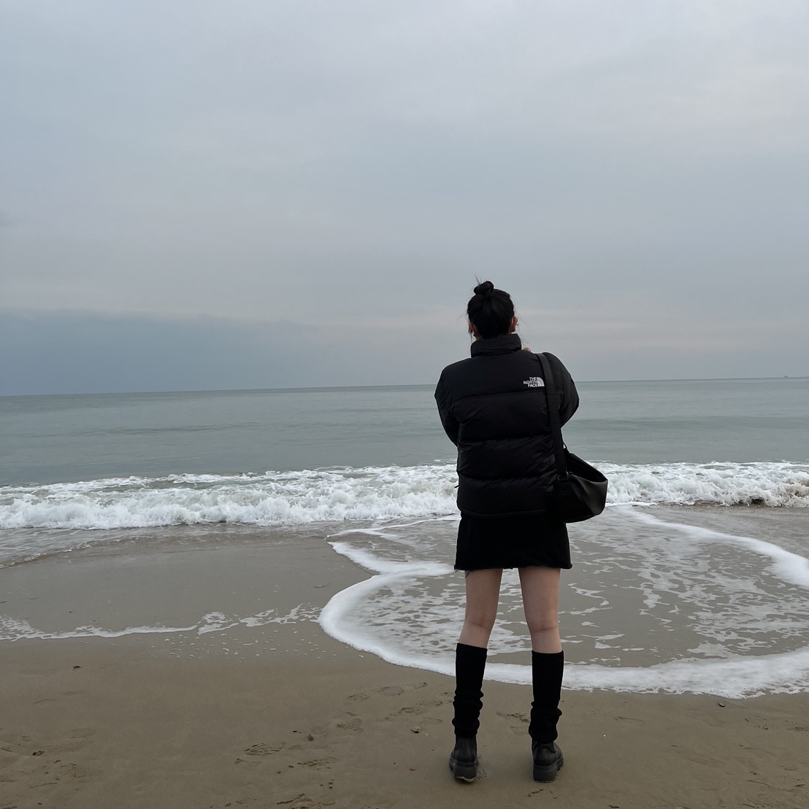 The North Face 1996 Eco Nuptse Jacket Black 착용 스타일 - 1