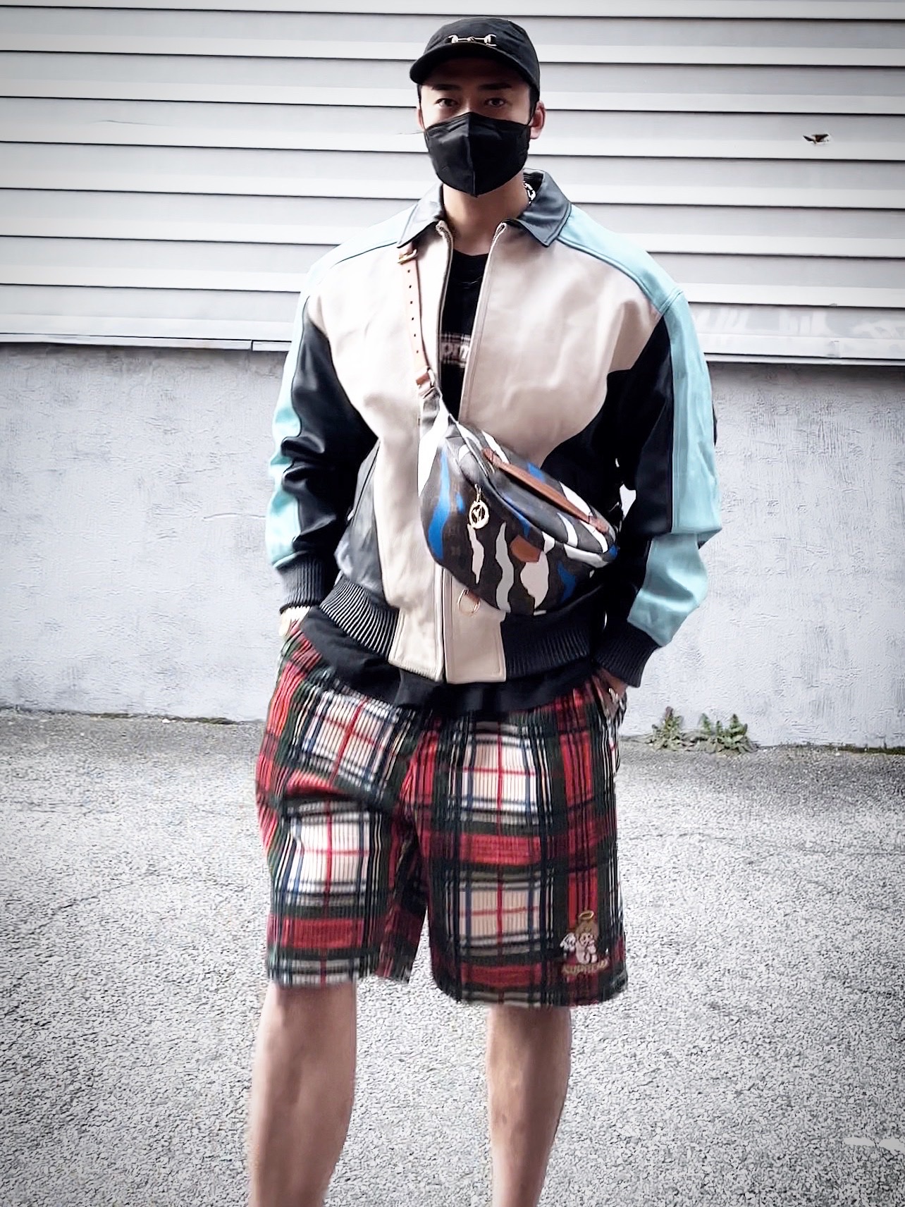 Supreme x Burberry Box Logo T-Shirt Black - 22SS, Supreme Corduroy Shorts Plaid - 22SS 착용 스타일 - 2