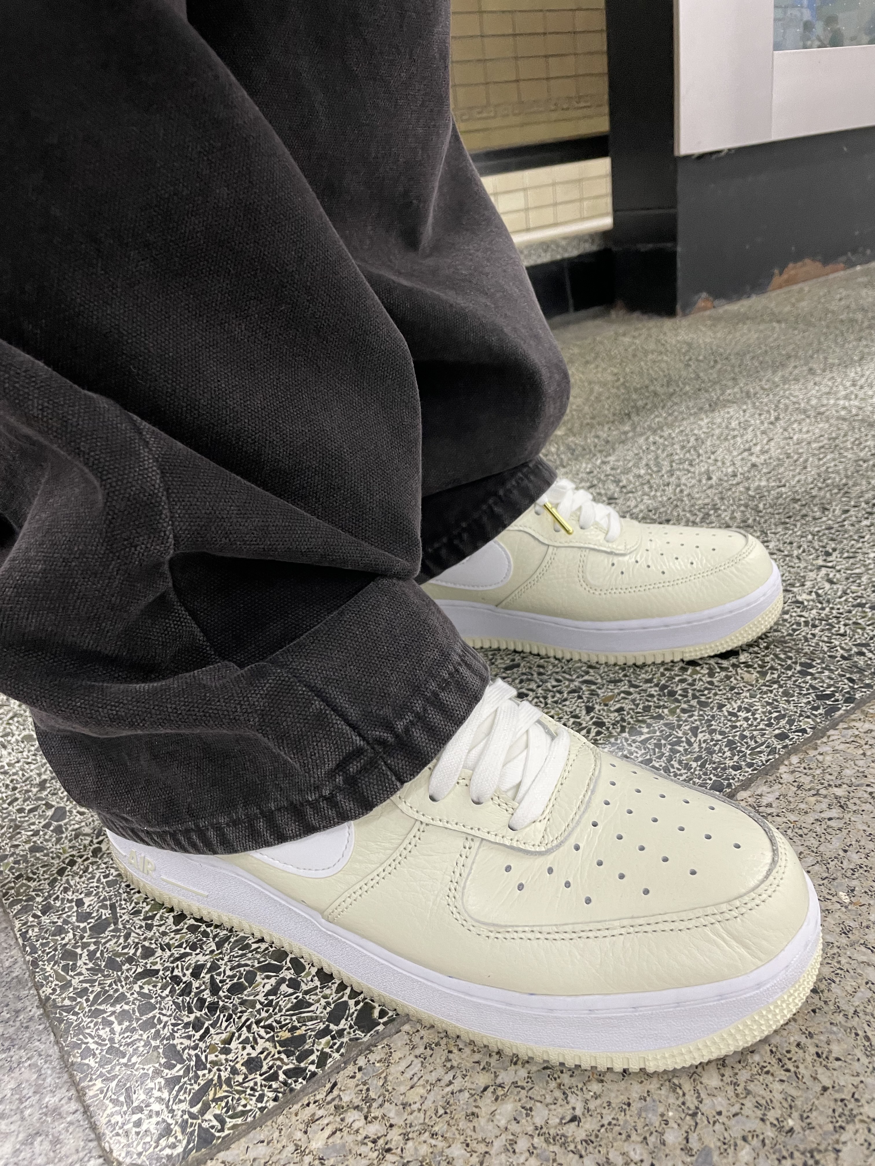 Nike Air Force 1 '07 PRM Popcorn, Stussy Washed Canvas Big OL' Jean Black 착용 스타일 - 3