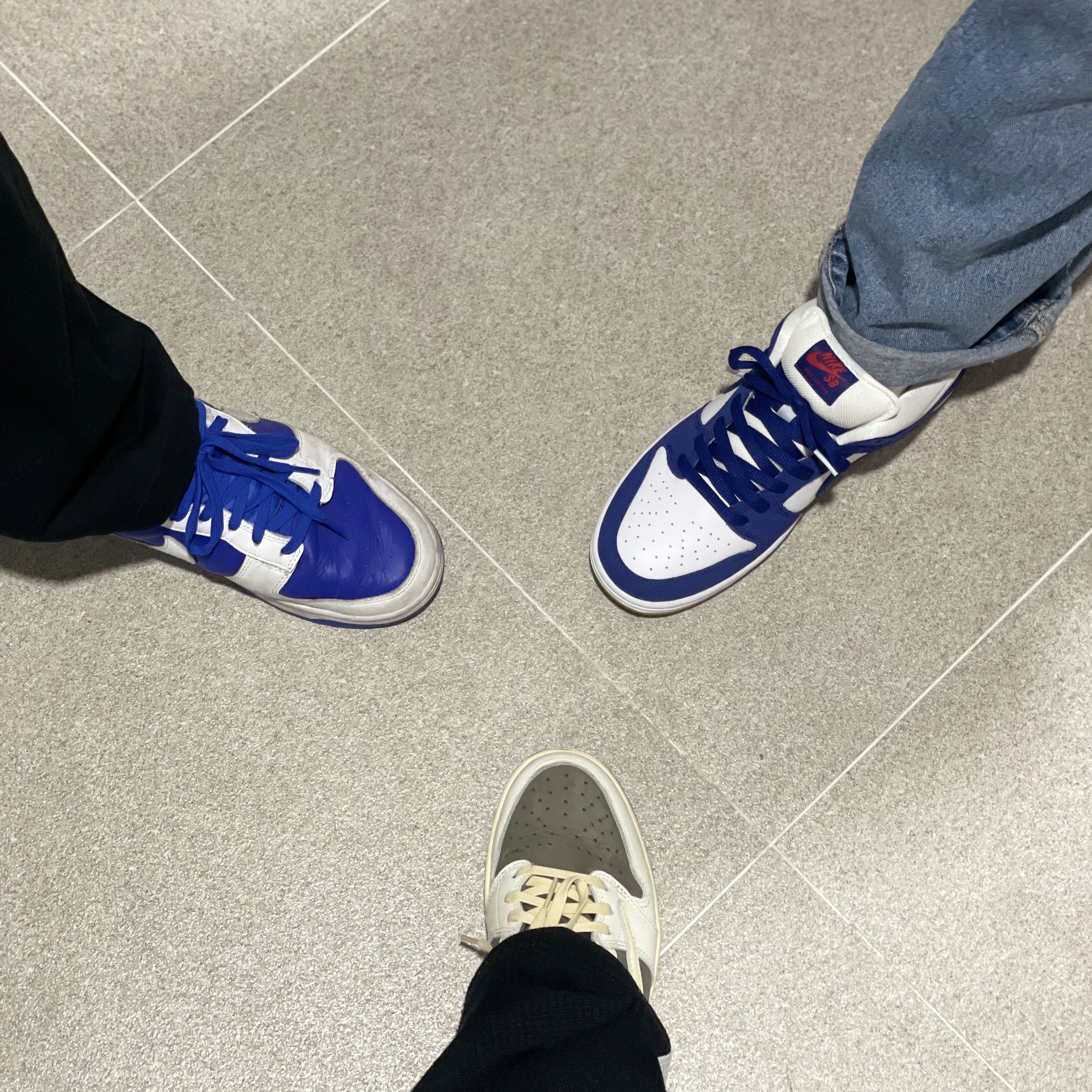 Nike Dunk Low Retro Racer Blue and White, Nike SB Dunk Low Pro Premium Deep Royal Blue 착용 스타일