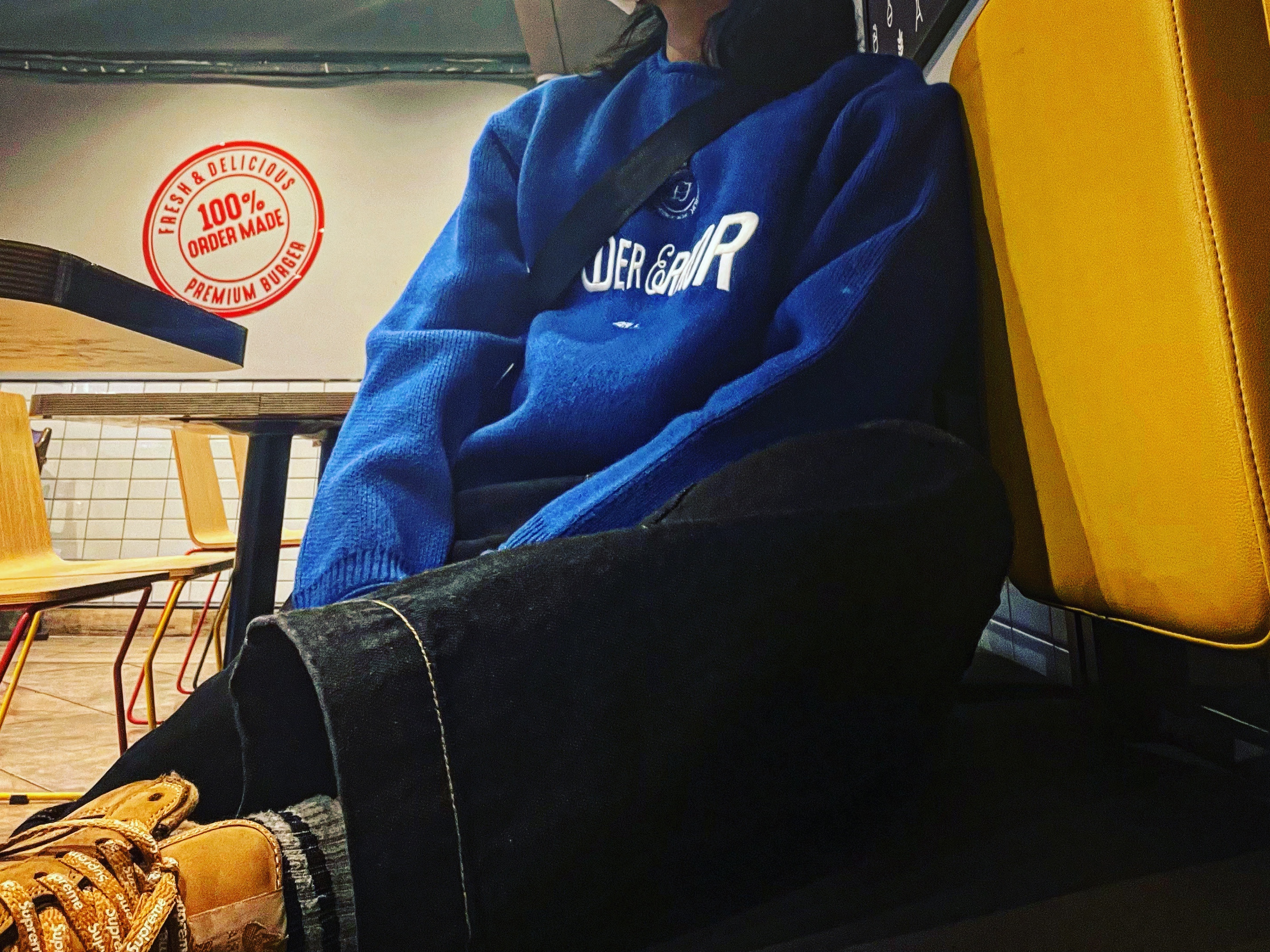 Ader Error Verif Logo Sweatshirt Navy, Nike x Supreme Air Force 1 Low Flax 착용 스타일