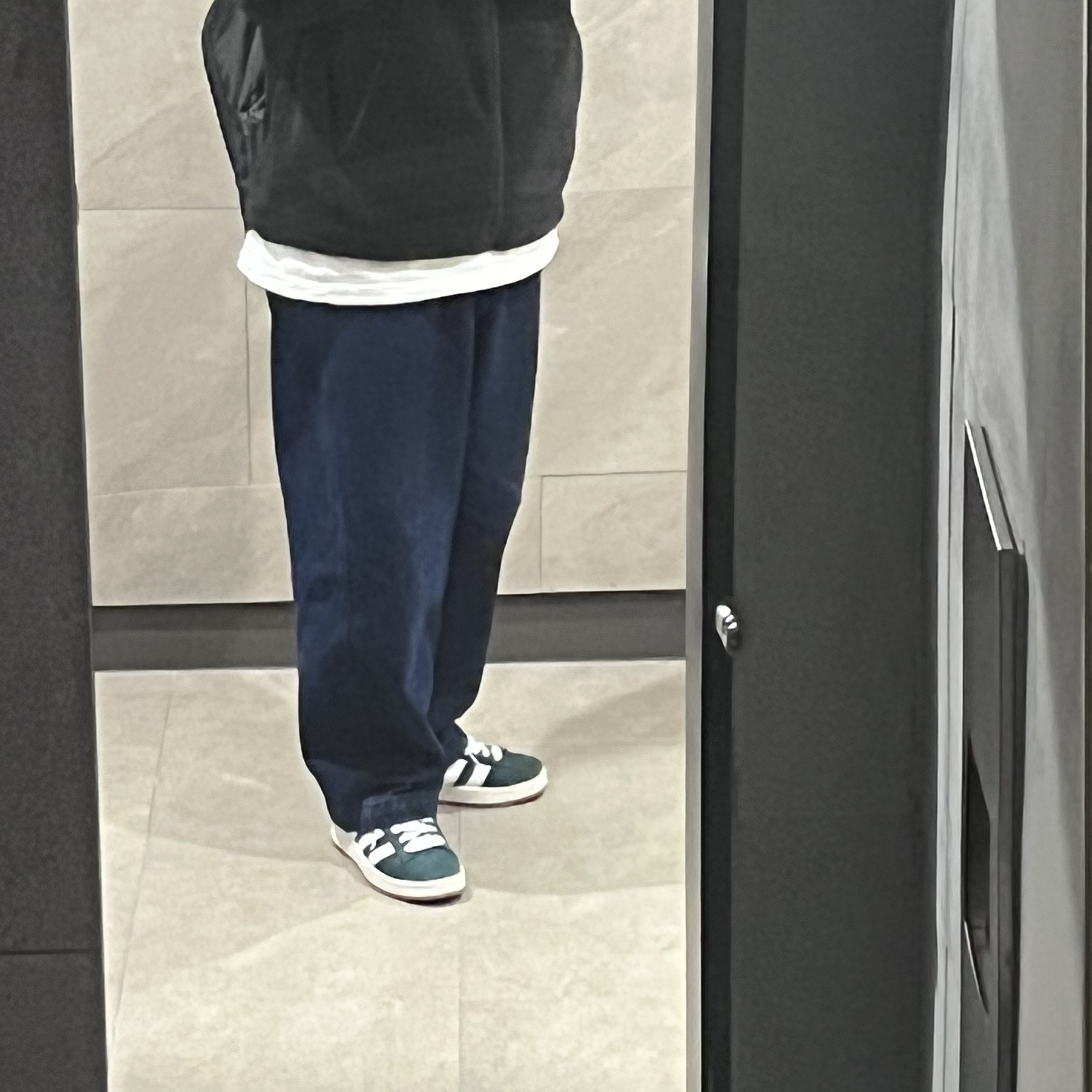 Adidas Campus 00s St Forest Glade, Dada Fleece Jacket Black 착용 스타일