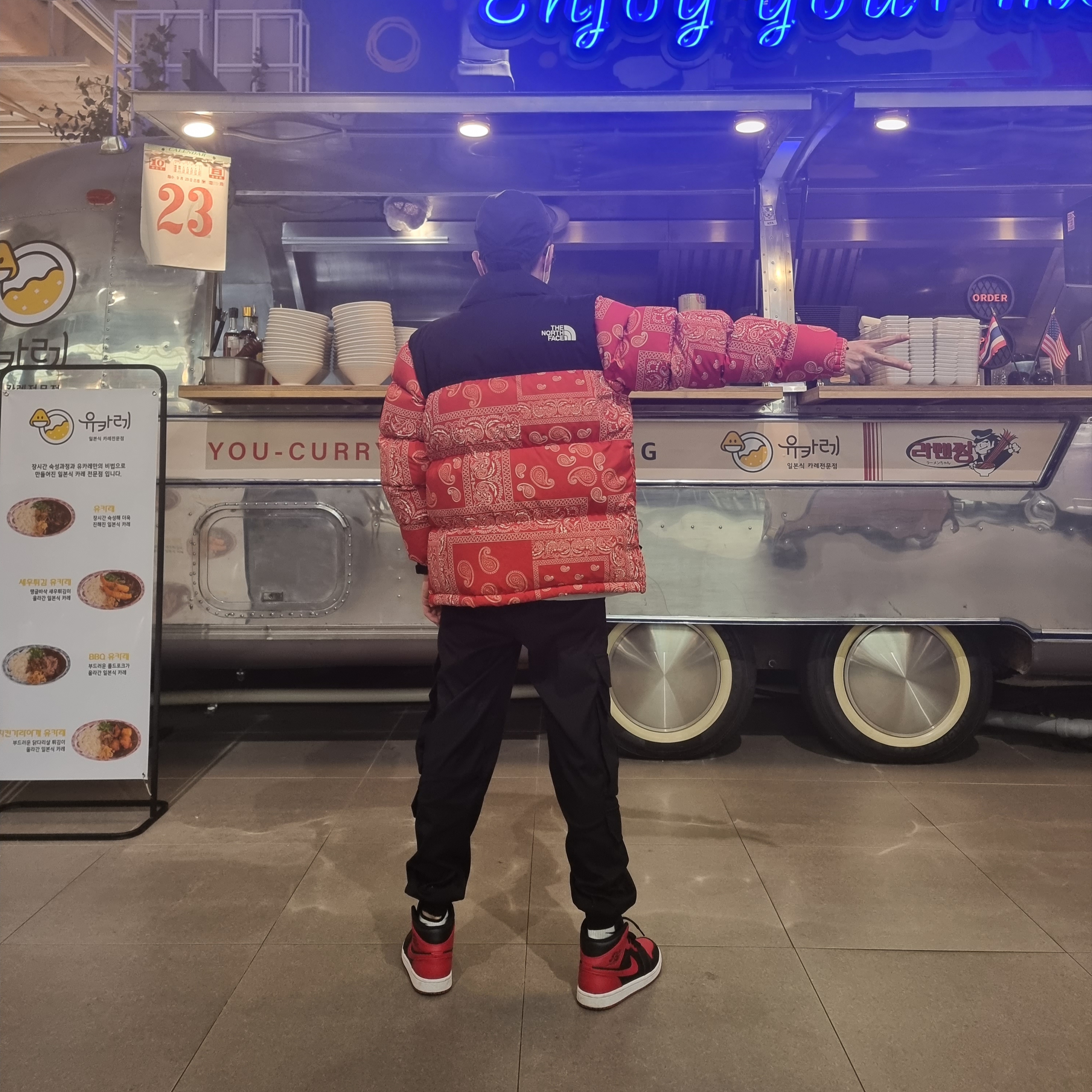 The North Face Nuptse Down Jacket Red, Jordan 1 Mid Bred Banned 2020 착용 스타일