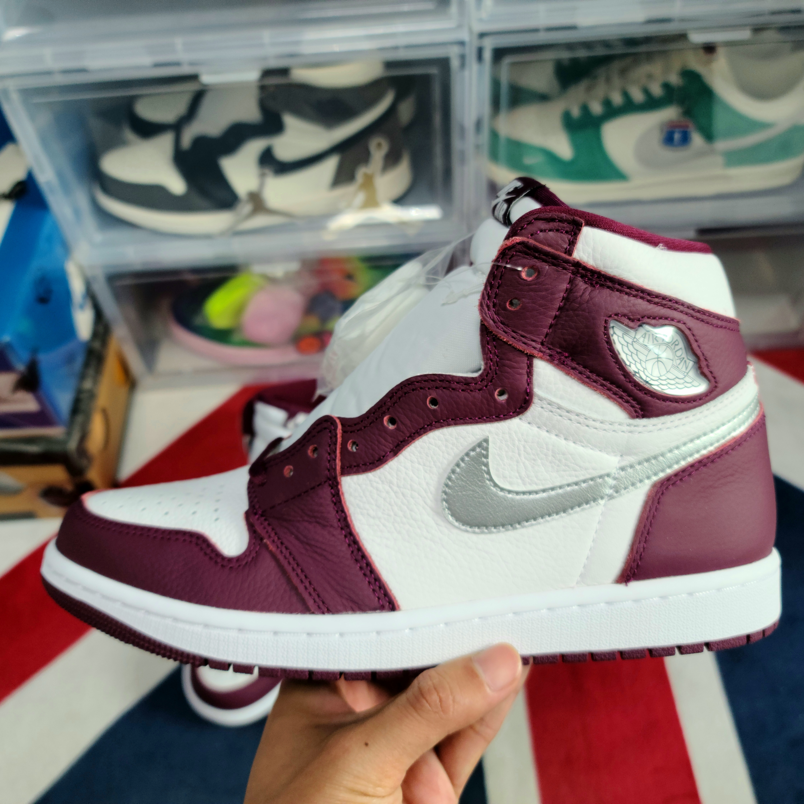 Jordan 1 Retro High OG Bordeaux 착용 스타일 - 2