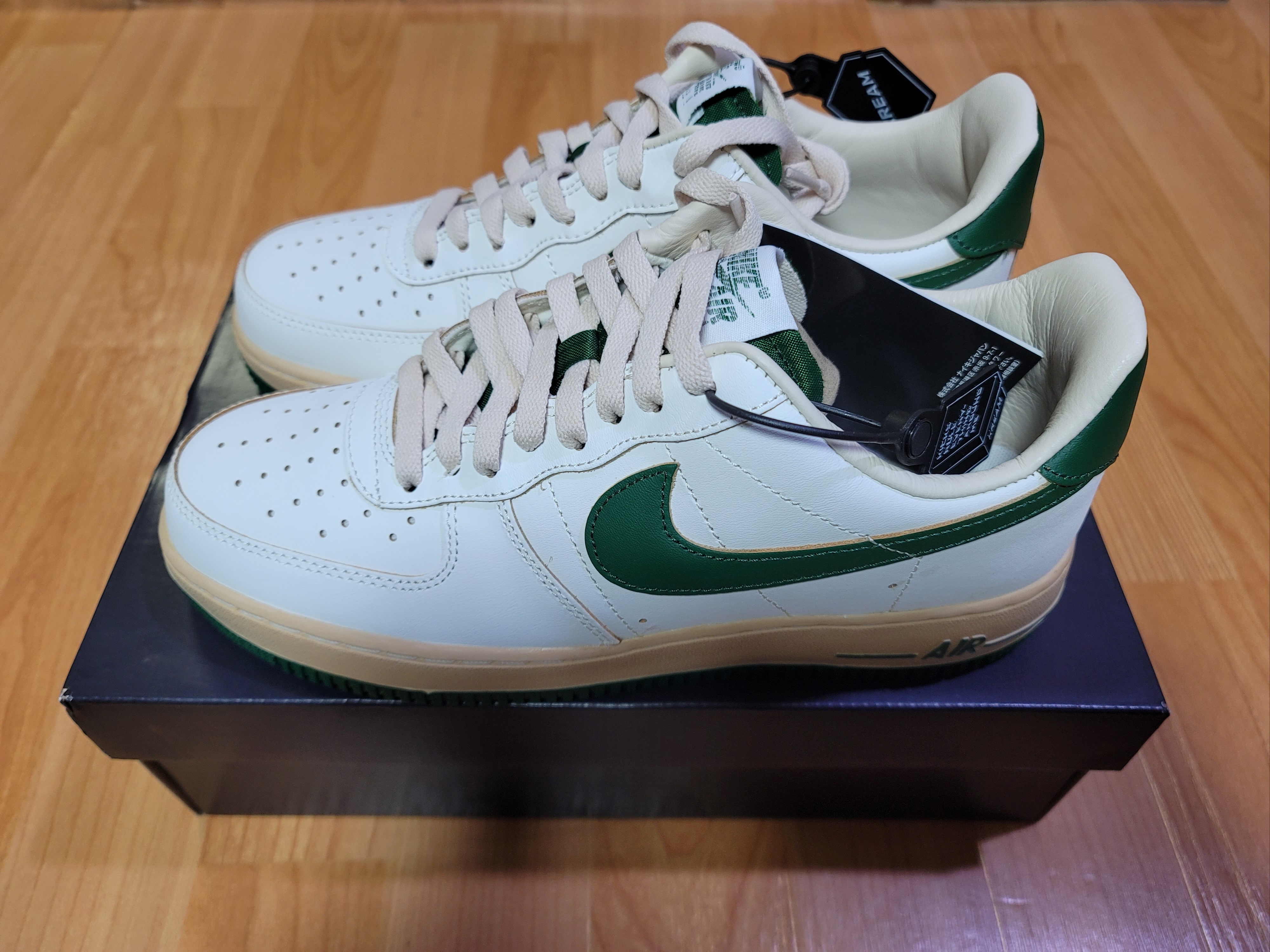 (W) Nike Air Force 1 Low Gorge Green 착용 스타일 - 2