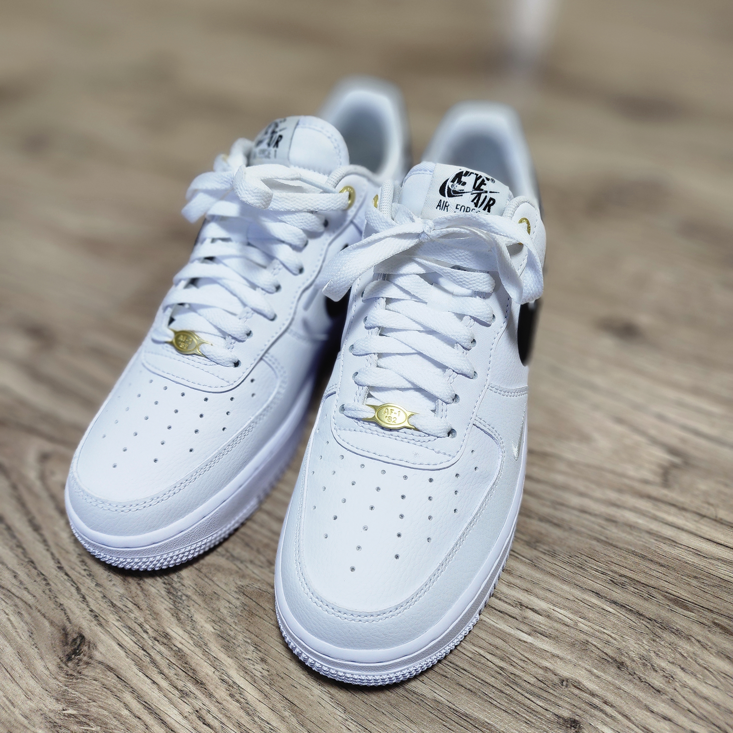 Nike Air Force 1 '07 LV8 40th Anniversary Join Forces White Black 착용 스타일