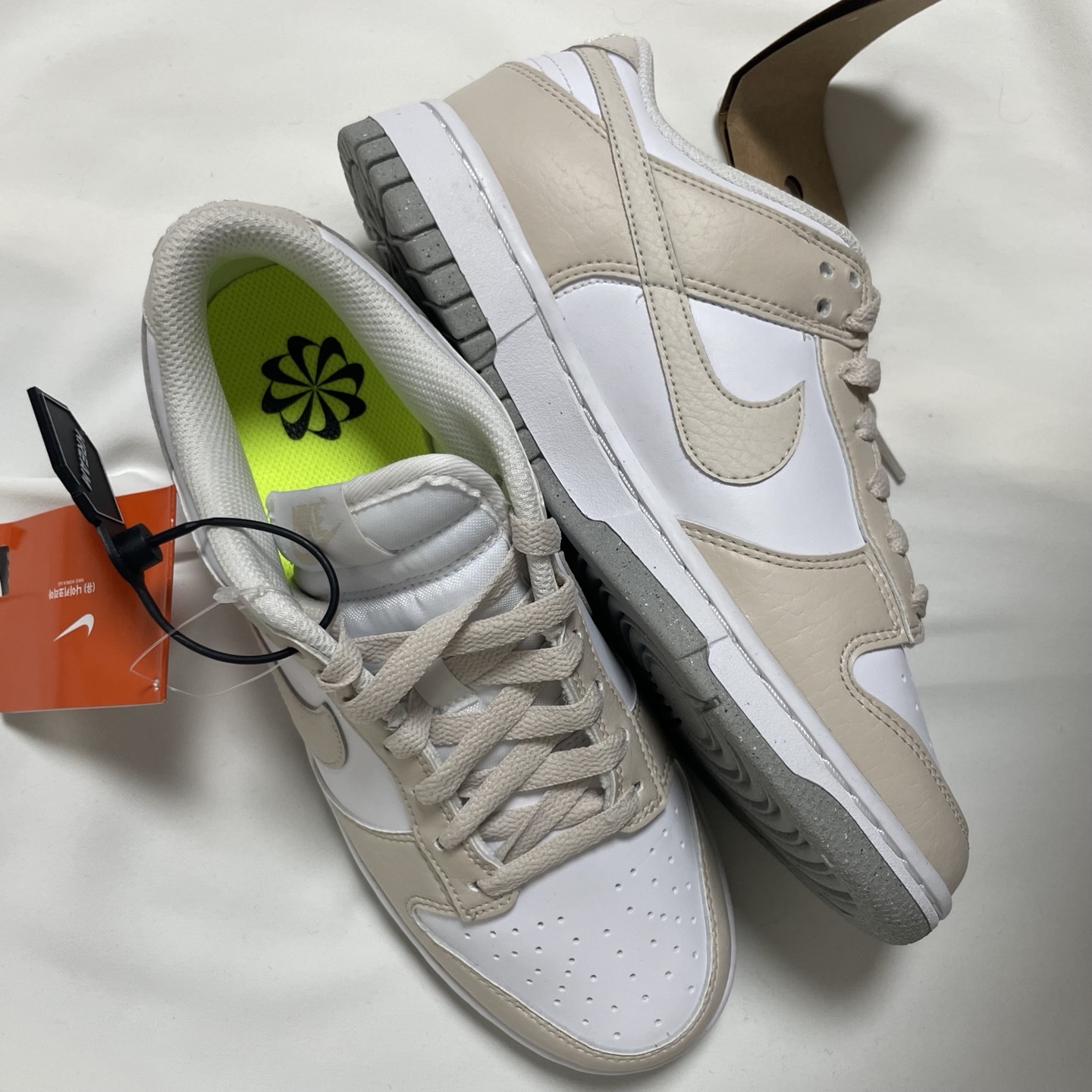 (W) Nike Dunk Low Next Nature Light Orewood Brown 착용 스타일