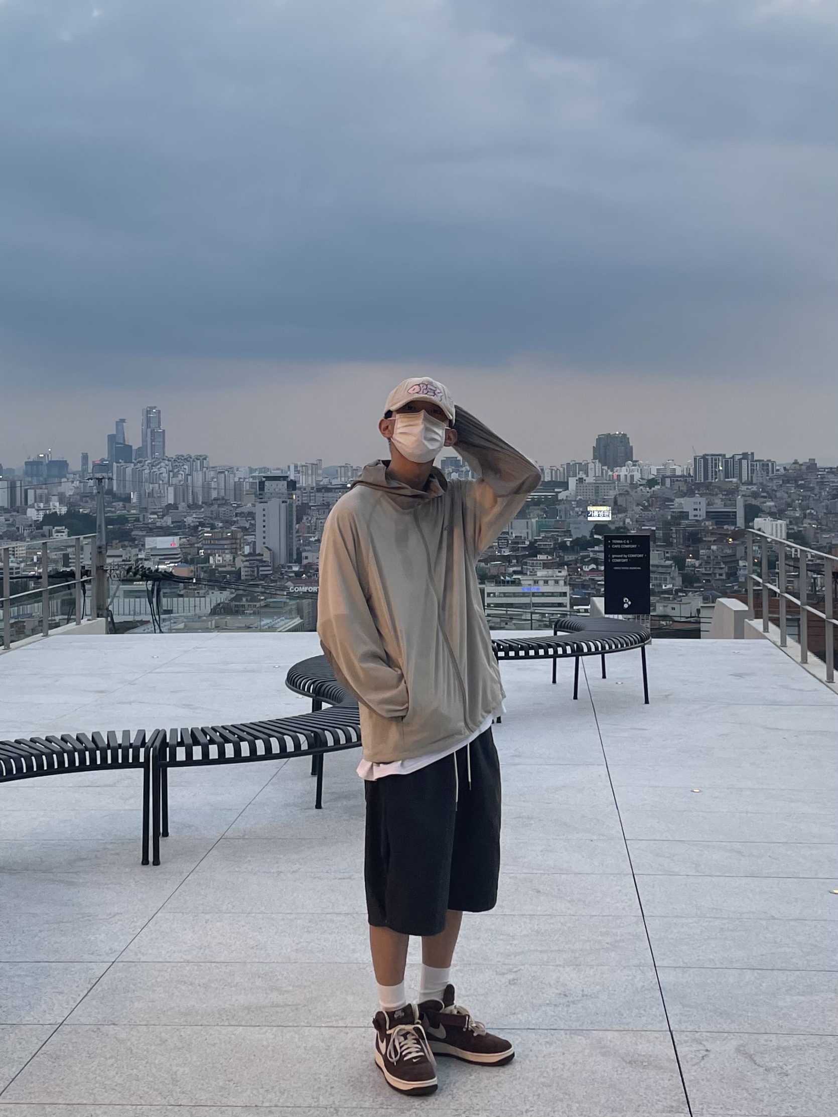 Sansan Gear Sansan BLF Mesh Jacket Beige - 22SS, Nike Air Force 1 Mid '07 QS Chocolate 착용 스타일 - 1
