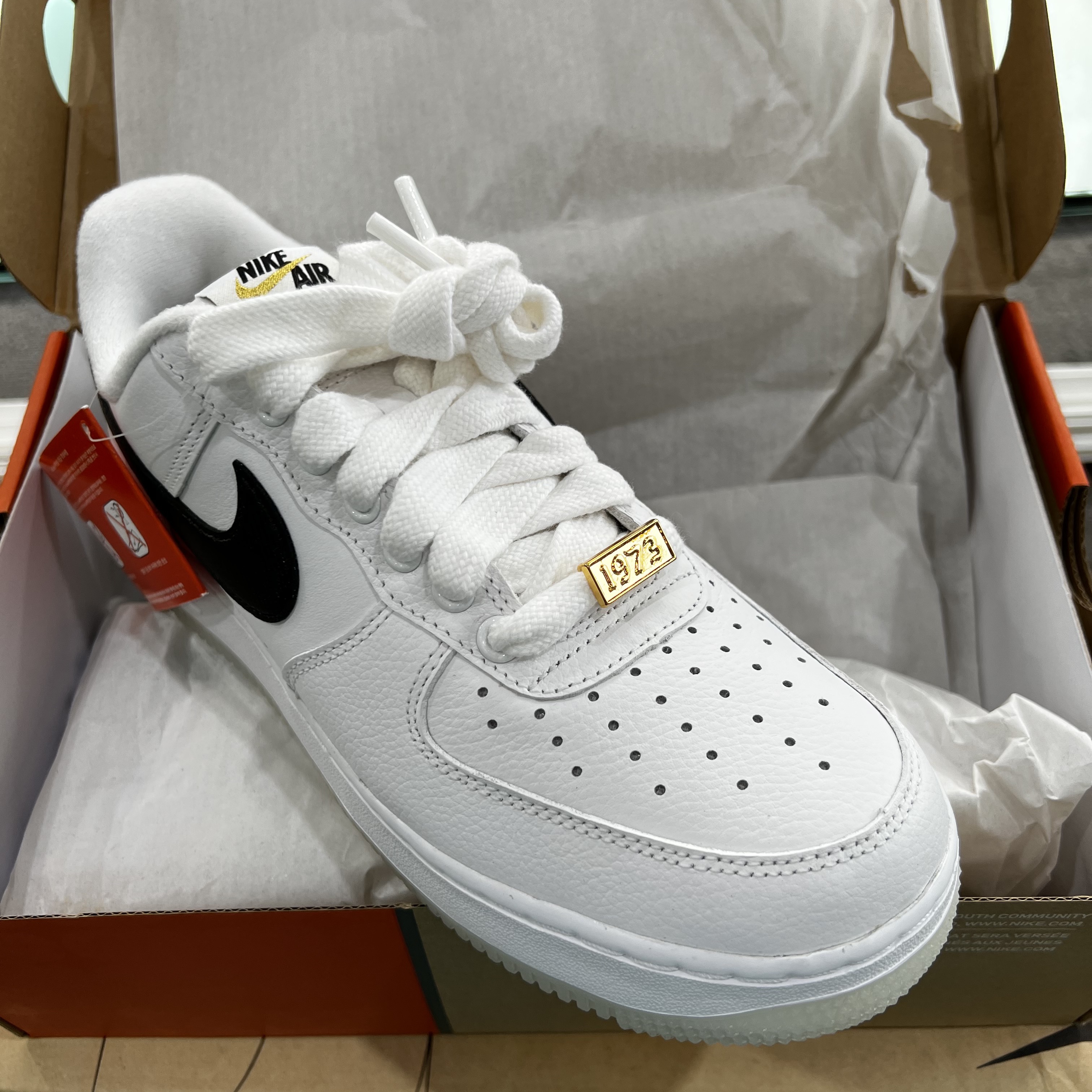 Nike Air Force 1 '07 PRM Bronx Origins 착용 스타일