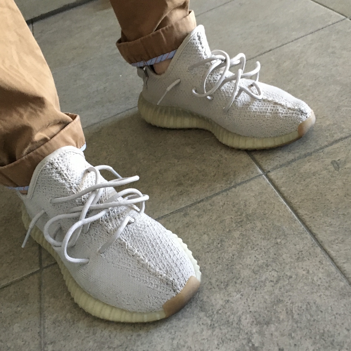 Adidas Yeezy Boost 350 V2 Sesame 2018 착용 스타일