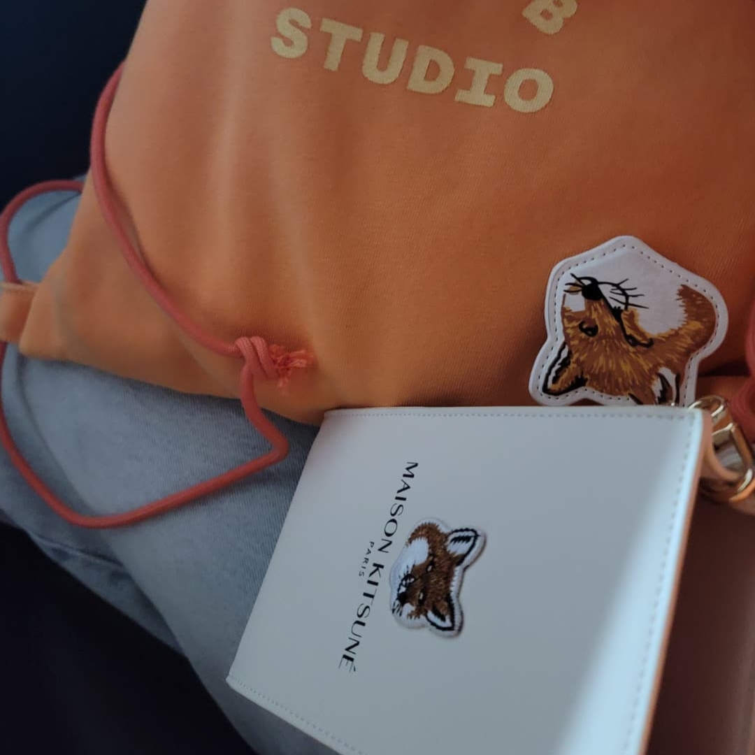 IAB Studio Pigment Hoodie & Sack Salmon, Nike x Travis Scott Air Max 1 Cact.us Brown 착용 스타일 - 3
