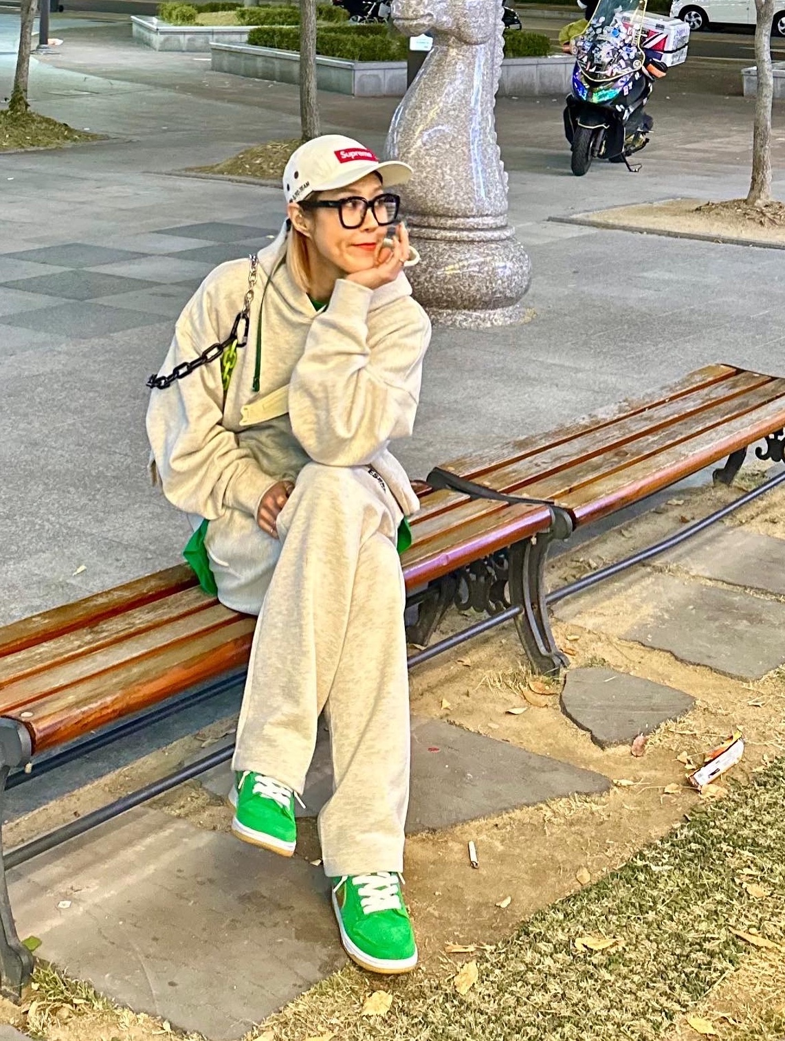Supreme Military Camp Cap Stone - 22SS, Essentials The Core Collection Hoodie Light Oatmeal 착용 스타일 - 1