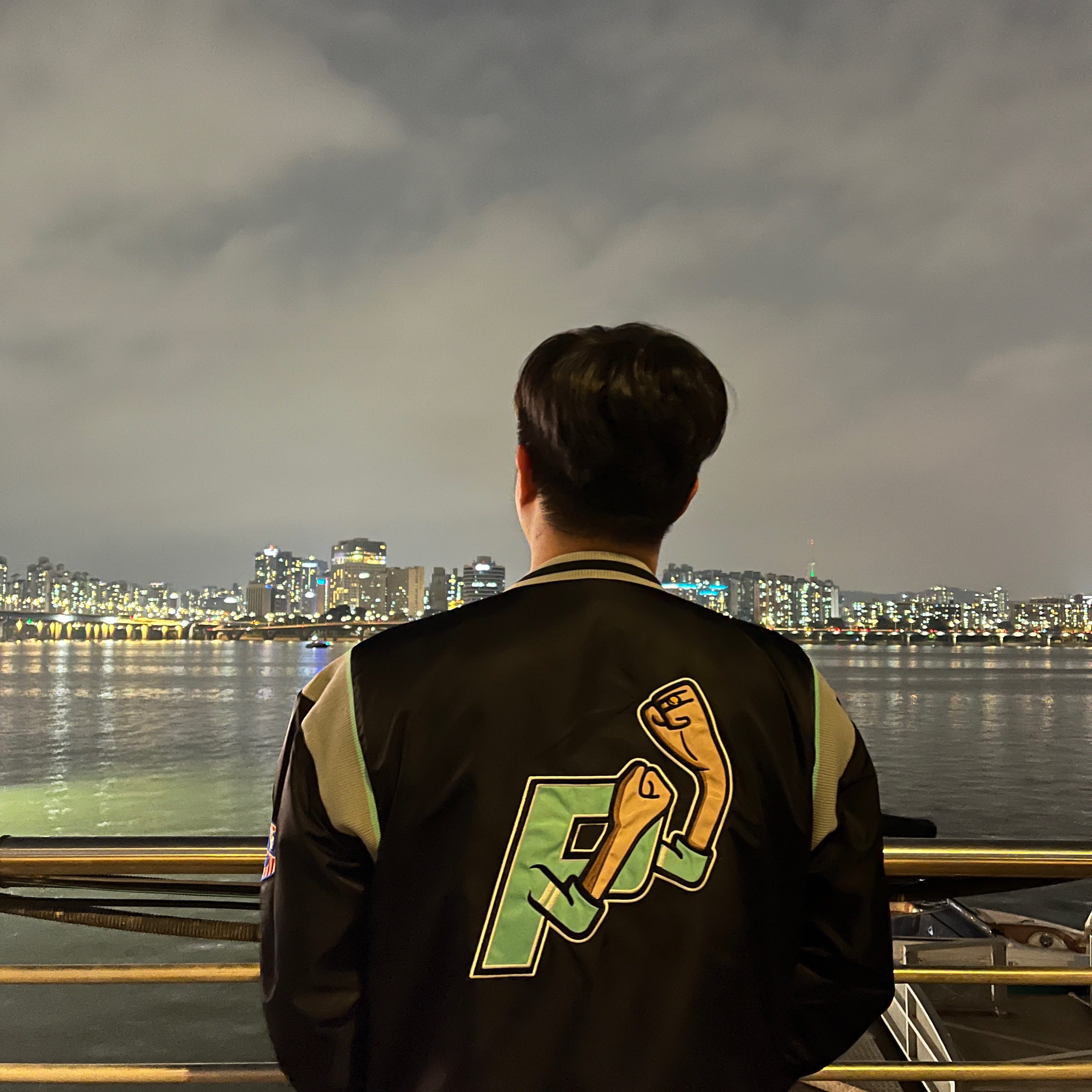 Palace x Starter Warm Up Pullover Black - 22FW 착용 스타일 - 2