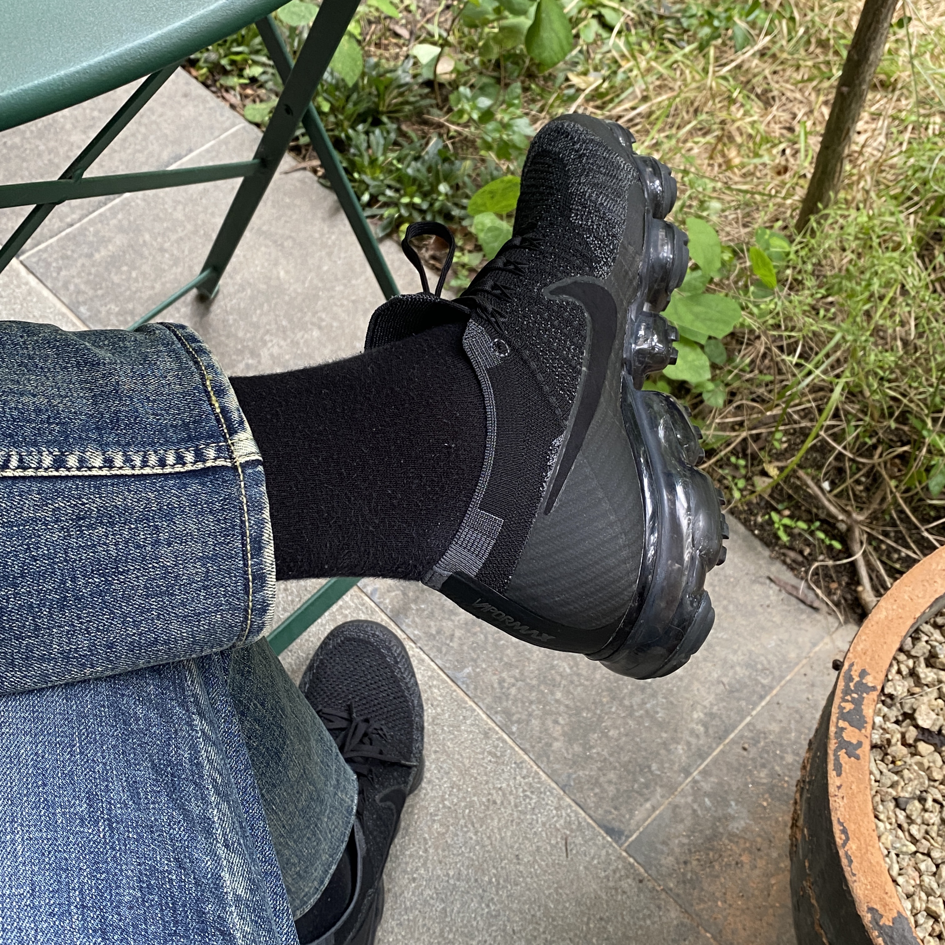 Nike Air Vapormax Flyknit Black Dark Grey 착용 스타일 - 1