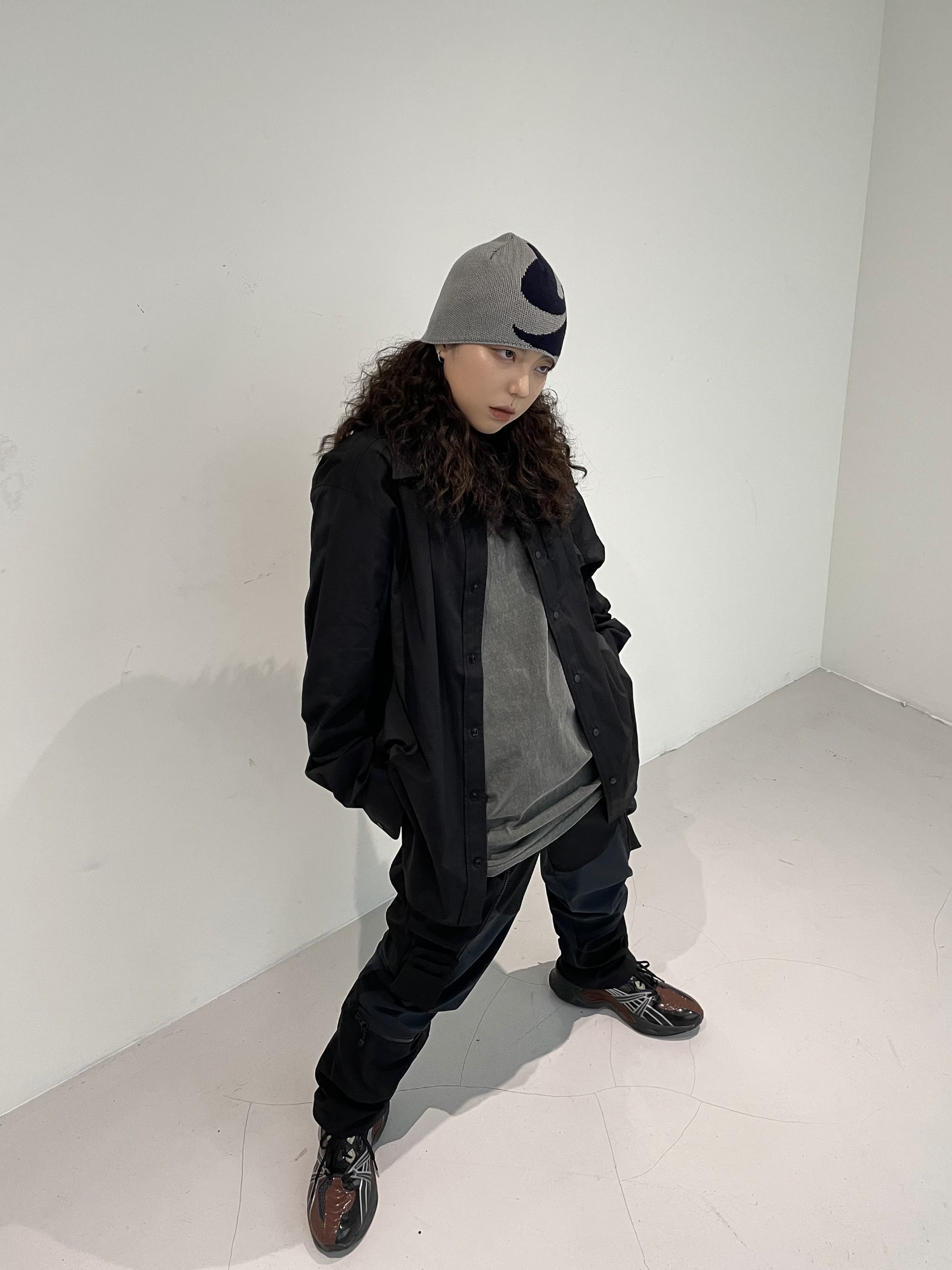Asics HN2-S Protoblast Chocolate Brown, Undermycar Bucky Multi Pocket Dynamic Pants Dark Forest - 22SS 착용 스타일 - 1
