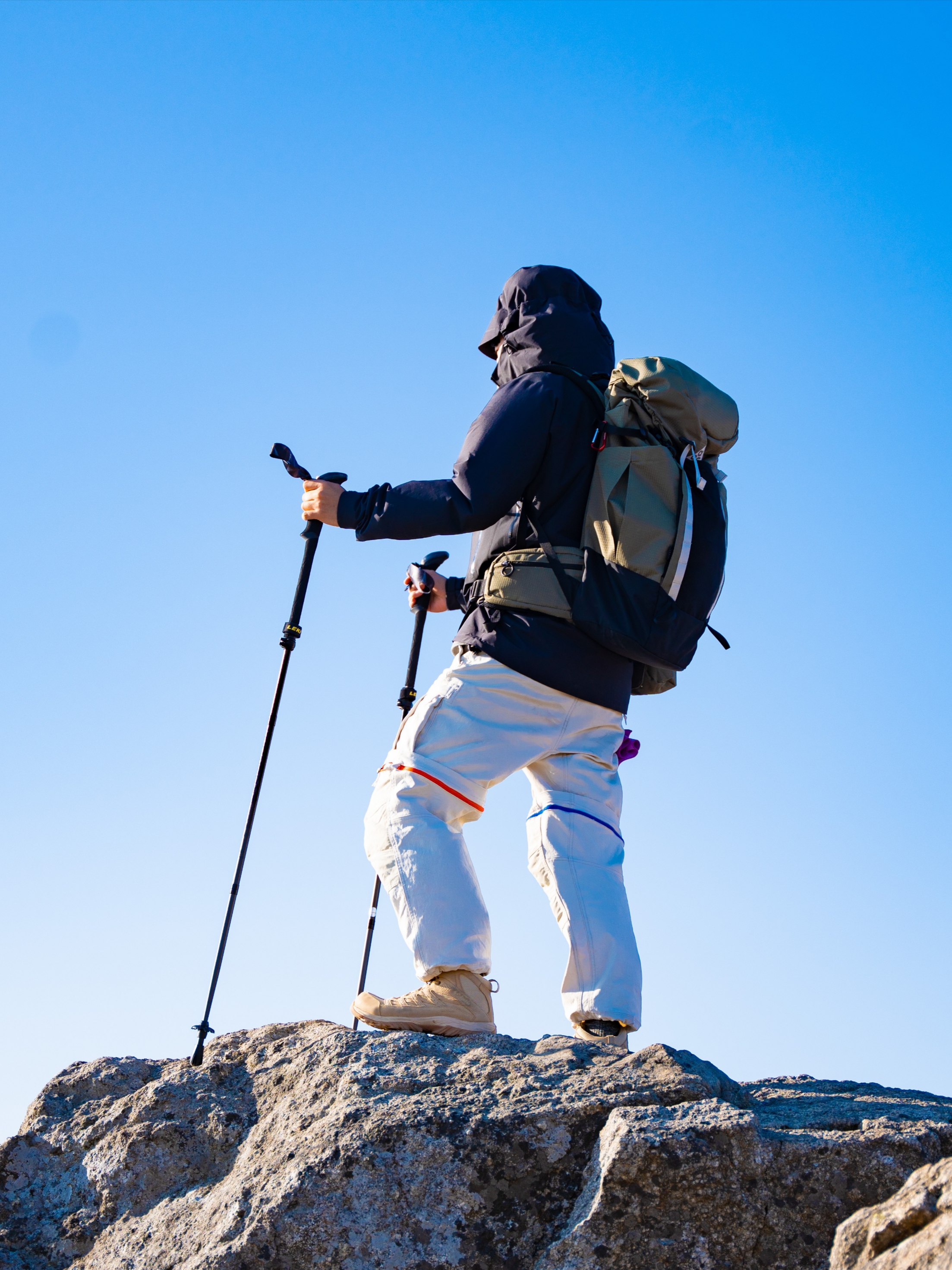Arc'teryx Beta LT Jacket Black, Arc'teryx Beta SL Hybrid Jacket Black 착용 스타일 - 3