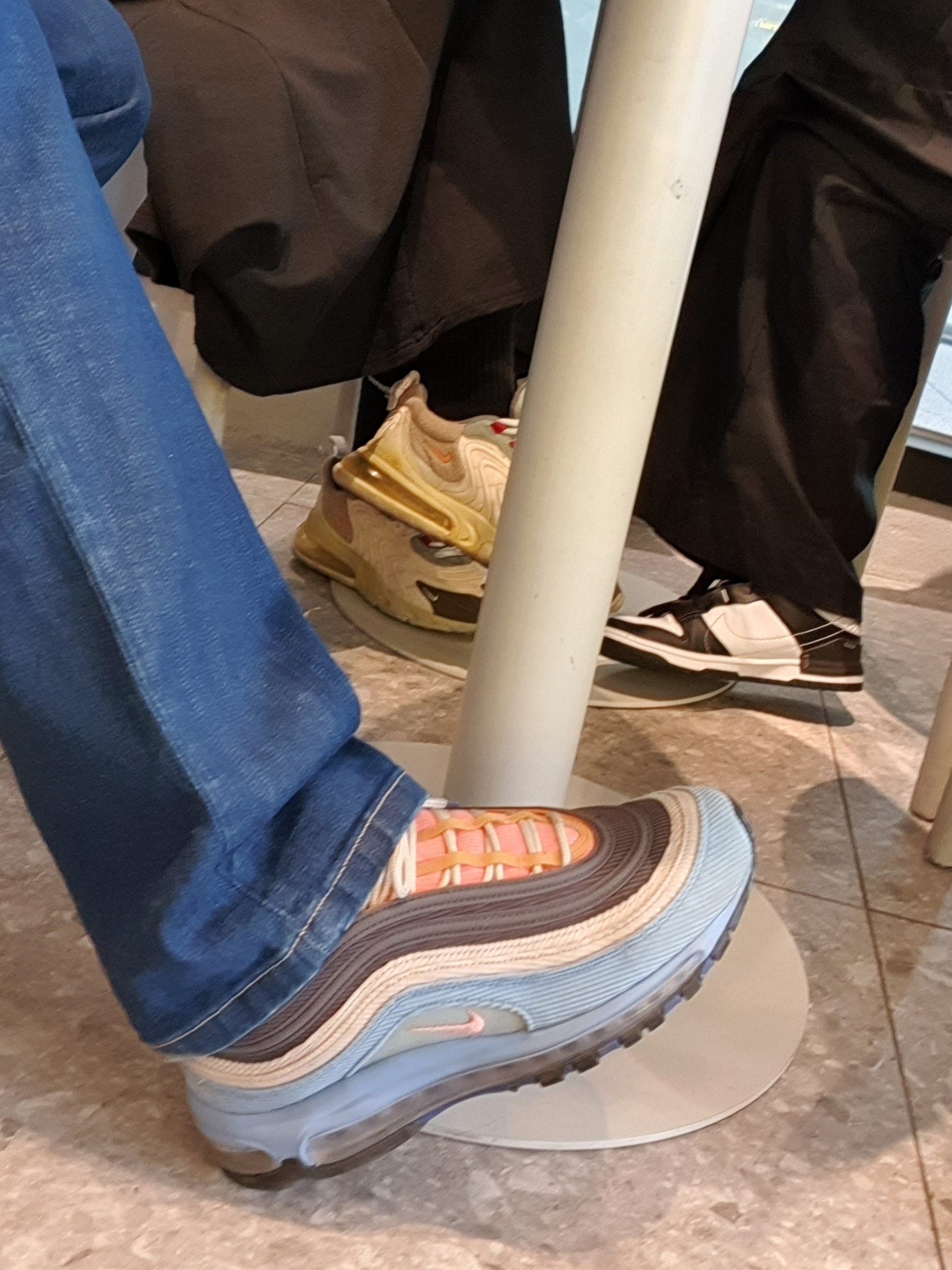 Nike Air Max 97 Corduroy Light Blue, Nike x Travis Scott Air Max 270 React Cactus Trails 착용 스타일 - 3