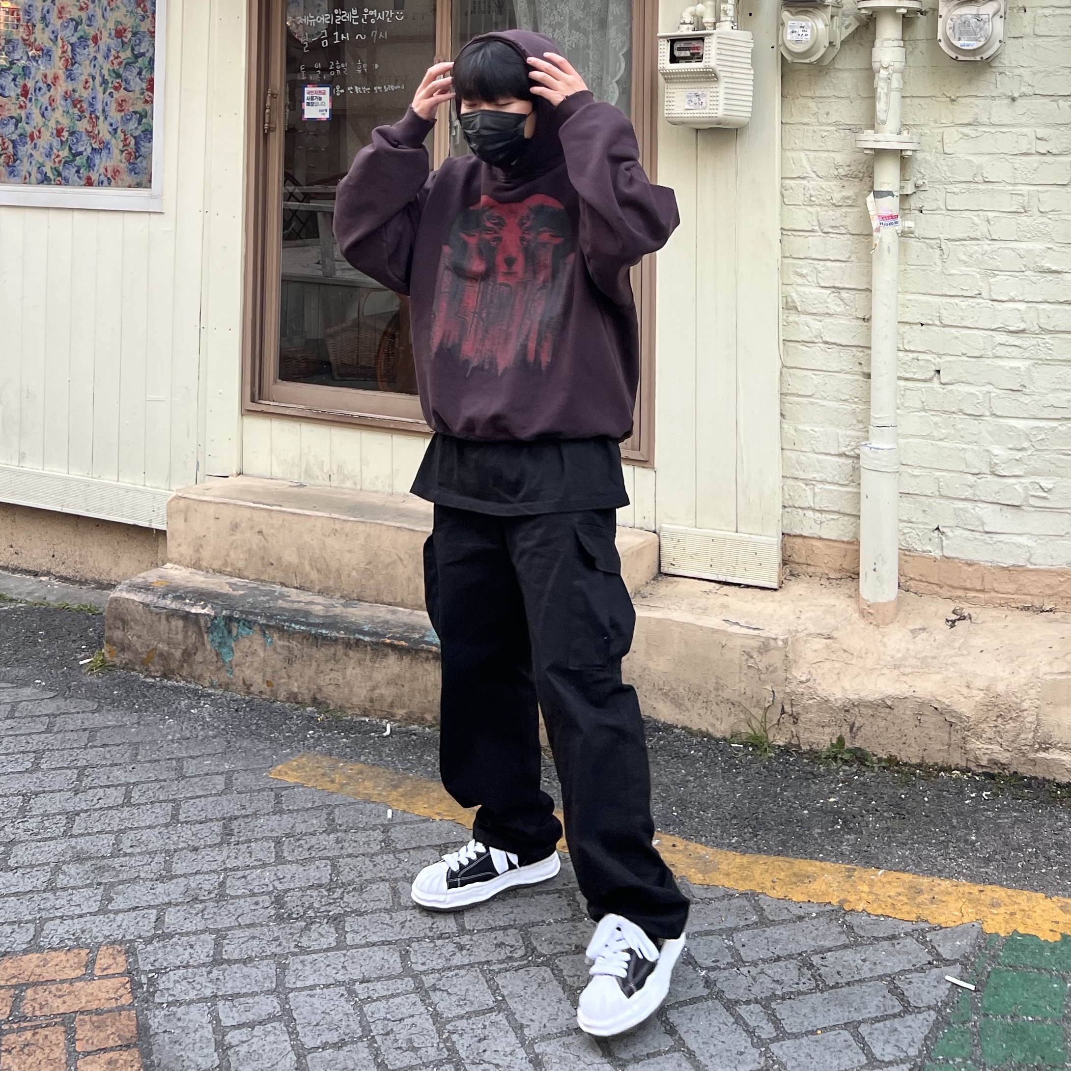 Maison Mihara Yasuhiro Blakey OG Sole Canvas Low-top Sneakers Black White, Undermycar Perdition Oglavaeil Hoodie Ox Blood - 22FW 착용 스타일 - 2