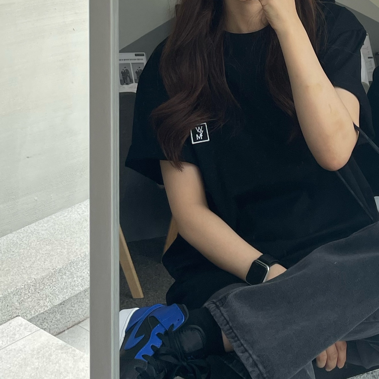 Wooyoungmi White Back Logo T-Shirt Black - 22FW 착용 스타일