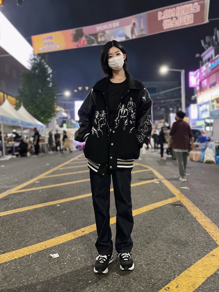 Nike x Sacai x Jean Paul Gaultier VaporWaffle Black White 착용 스타일