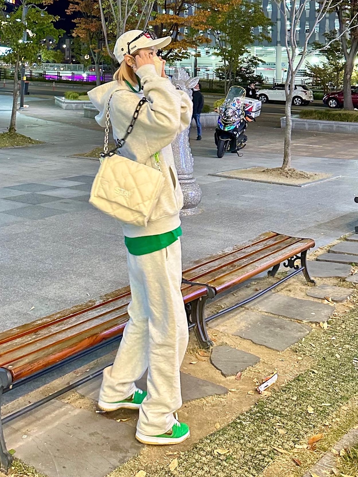Supreme Military Camp Cap Stone - 22SS, Essentials The Core Collection Hoodie Light Oatmeal 착용 스타일 - 3