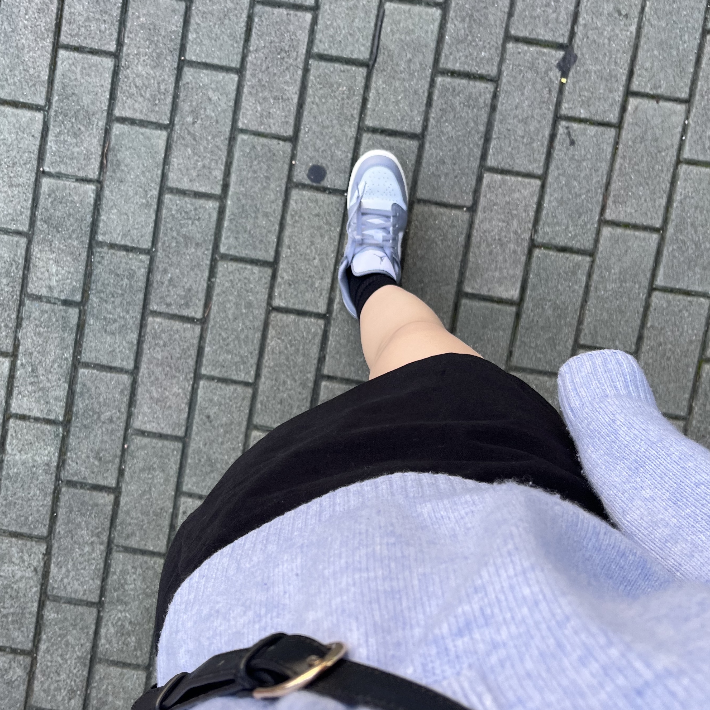 (GS) Jordan 1 Low Stealth and White 착용 스타일