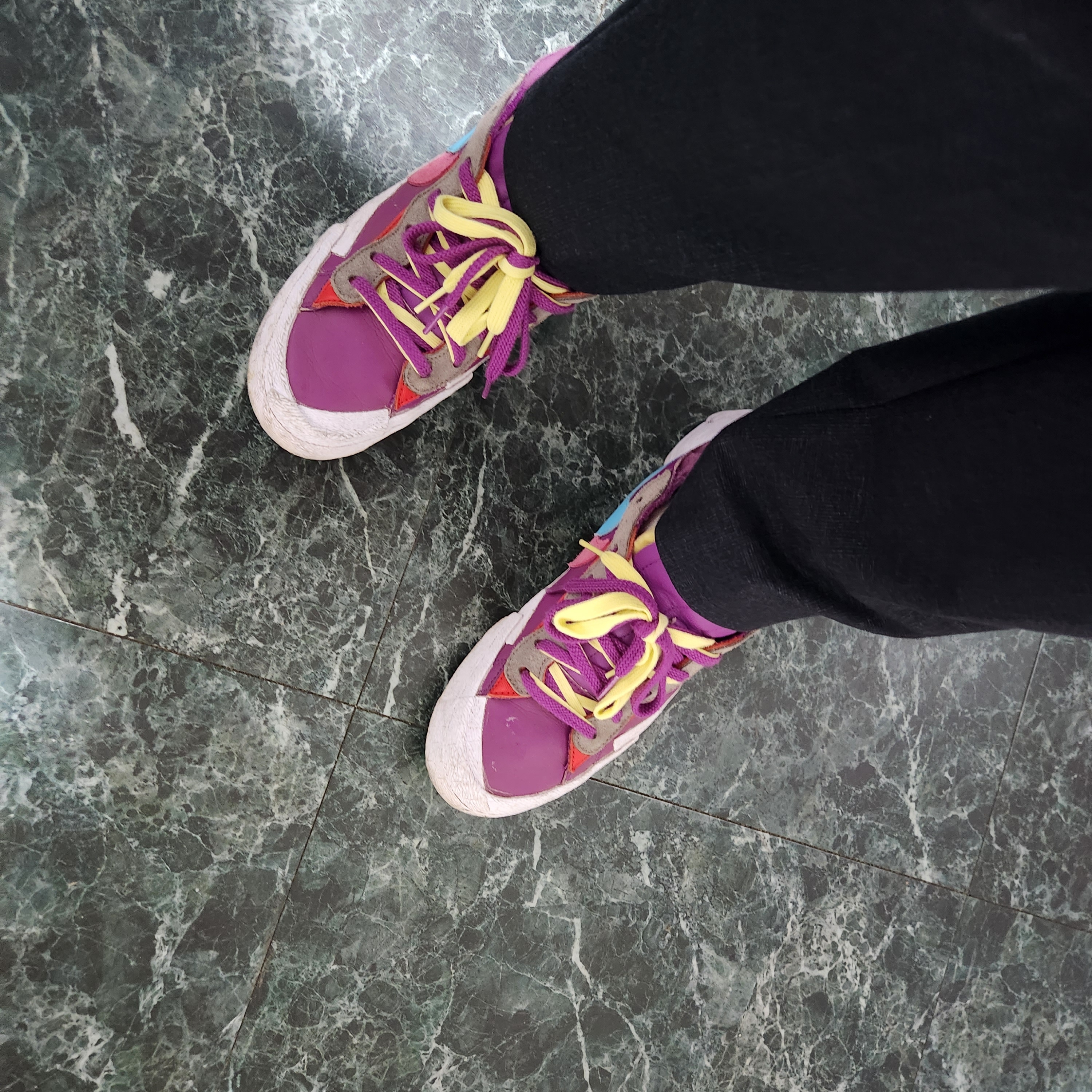 Nike x Sacai x Kaws Blazer Low Purple Dusk 착용 스타일