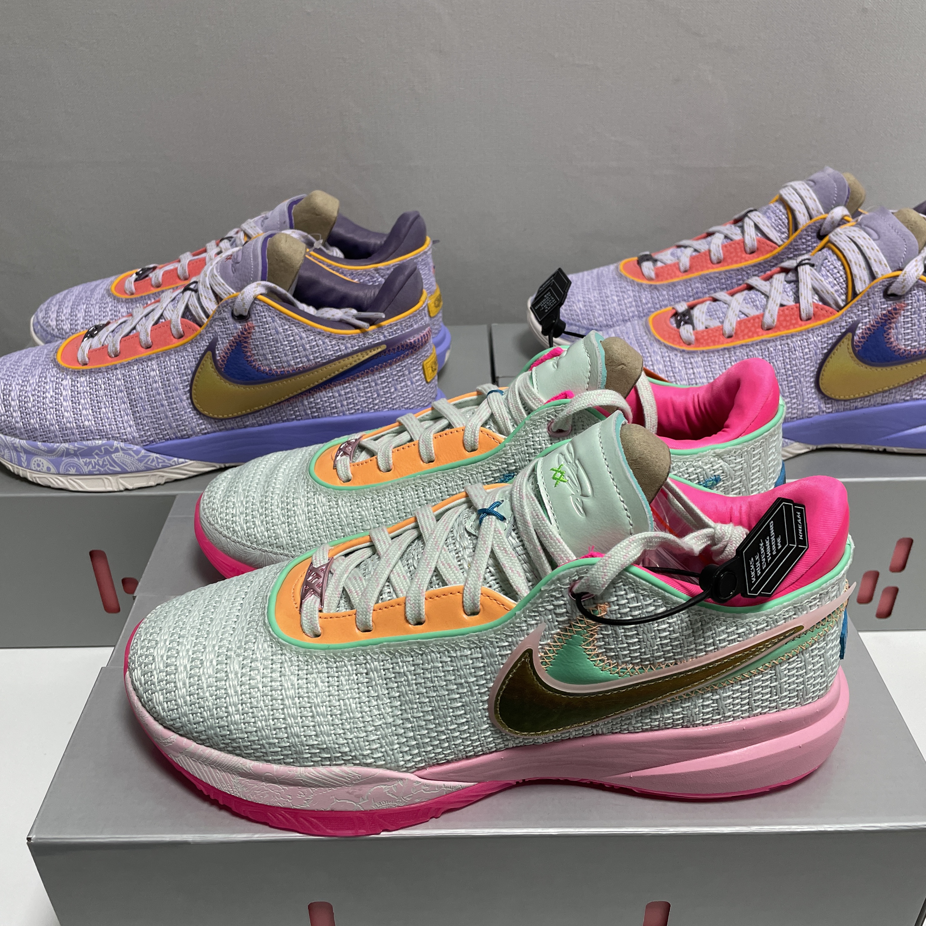 Nike LeBron XX EP Violet Frost, Nike LeBron XX EP Barely Green 착용 스타일 - 1