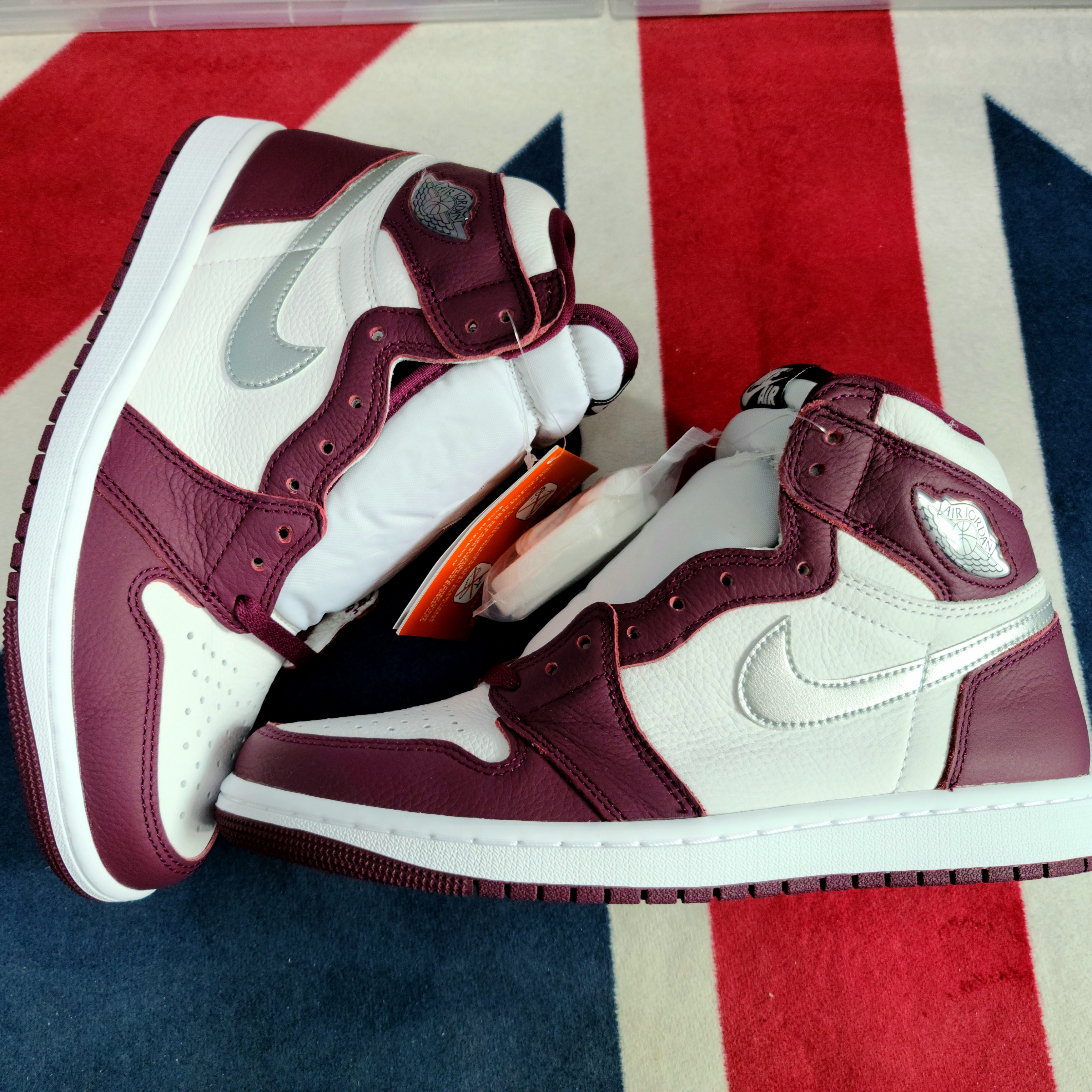 Jordan 1 Retro High OG Bordeaux 착용 스타일 - 1