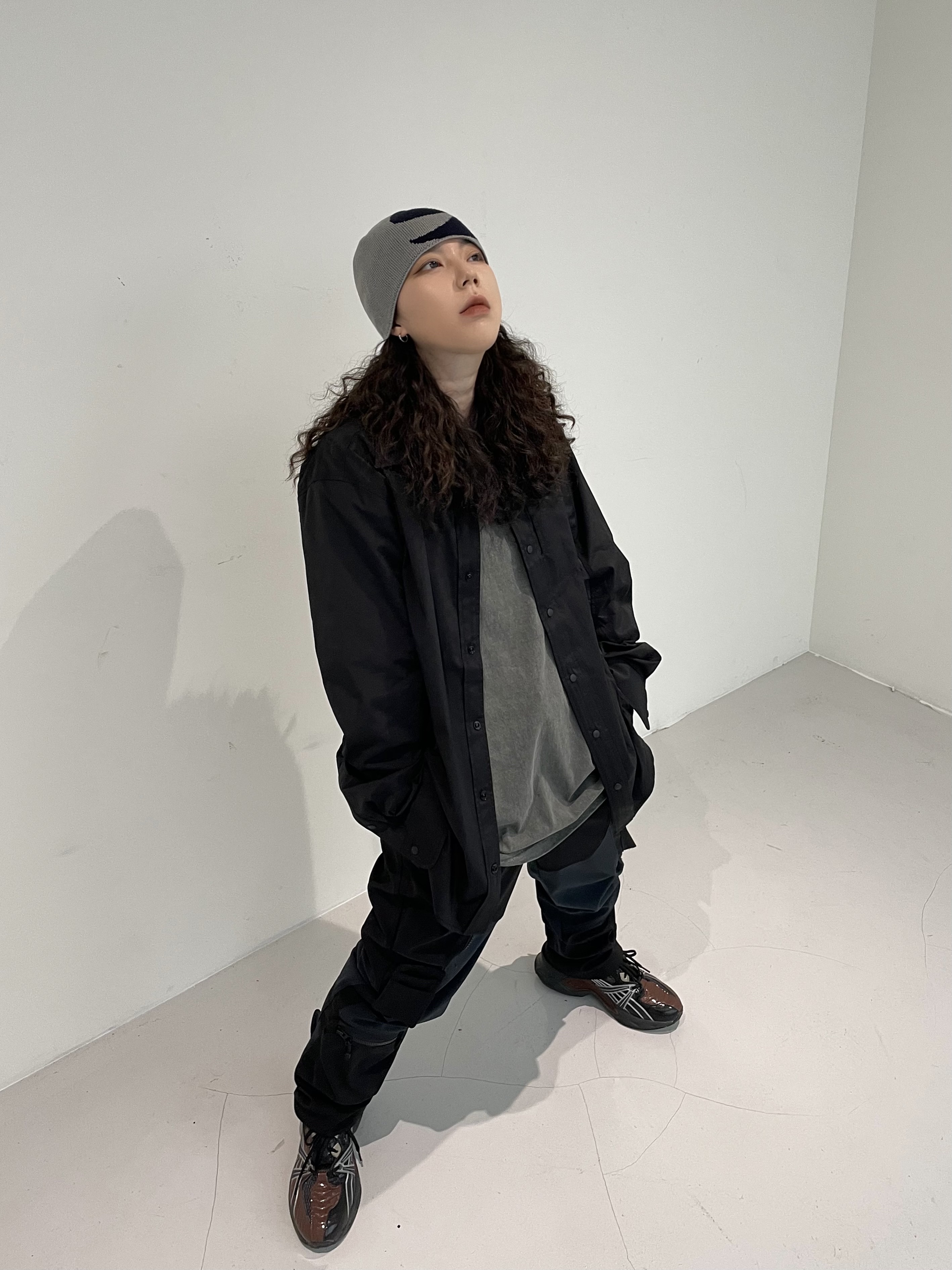 Asics HN2-S Protoblast Chocolate Brown, Undermycar Bucky Multi Pocket Dynamic Pants Dark Forest - 22SS 착용 스타일 - 2