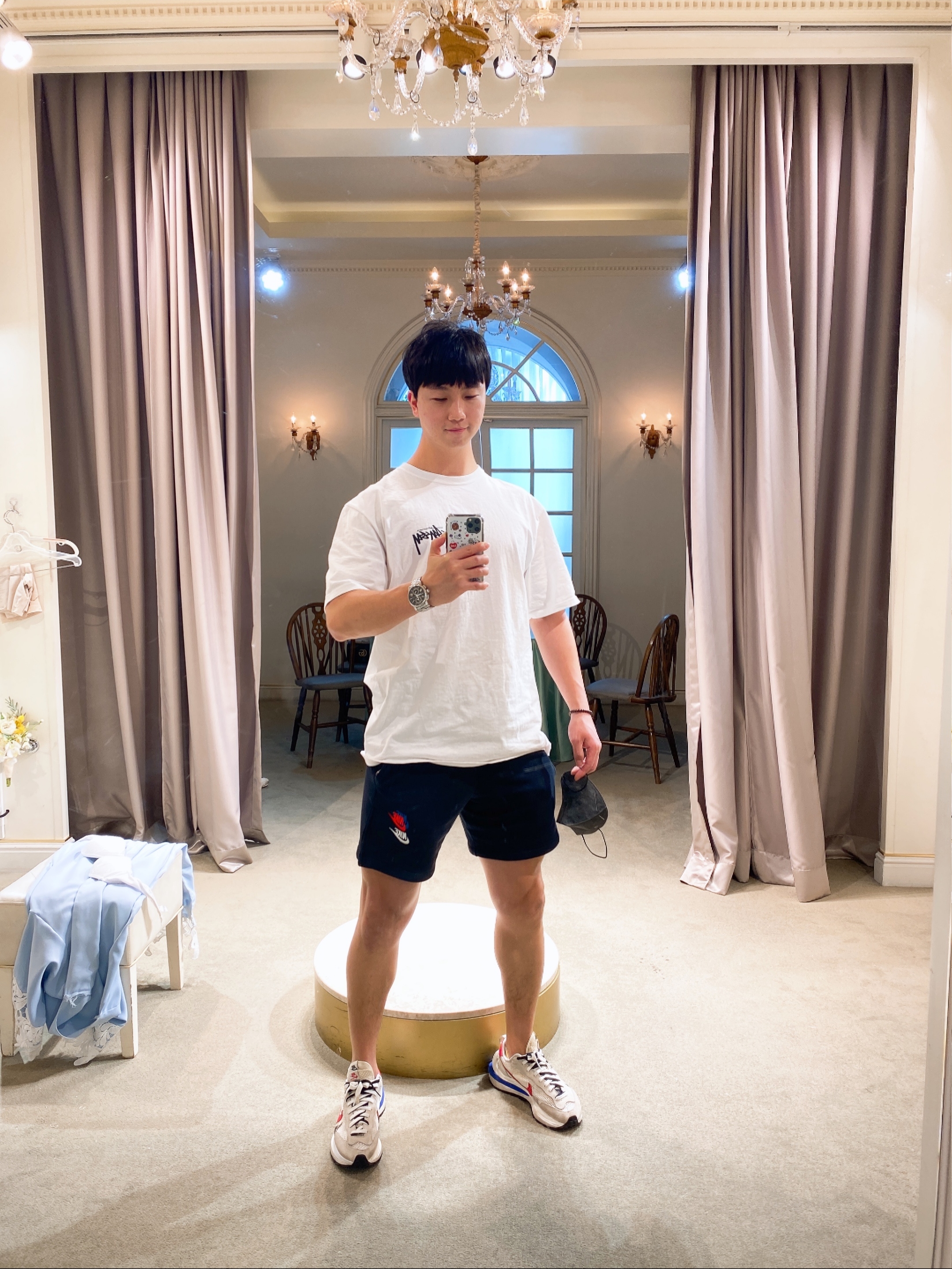 Nike x Sacai VaporWaffle Royal Fuchsia, Stussy Fuzzy Dice T-Shirt White 착용 스타일