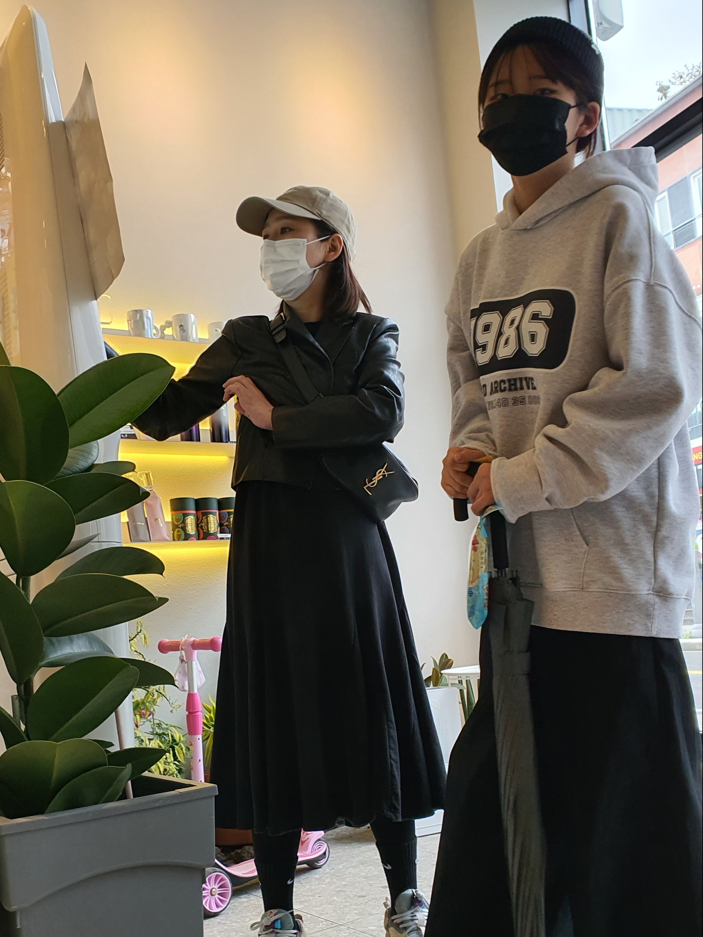 Nike Air Max 97 Corduroy Light Blue, Nike x Travis Scott Air Max 270 React Cactus Trails 착용 스타일 - 1