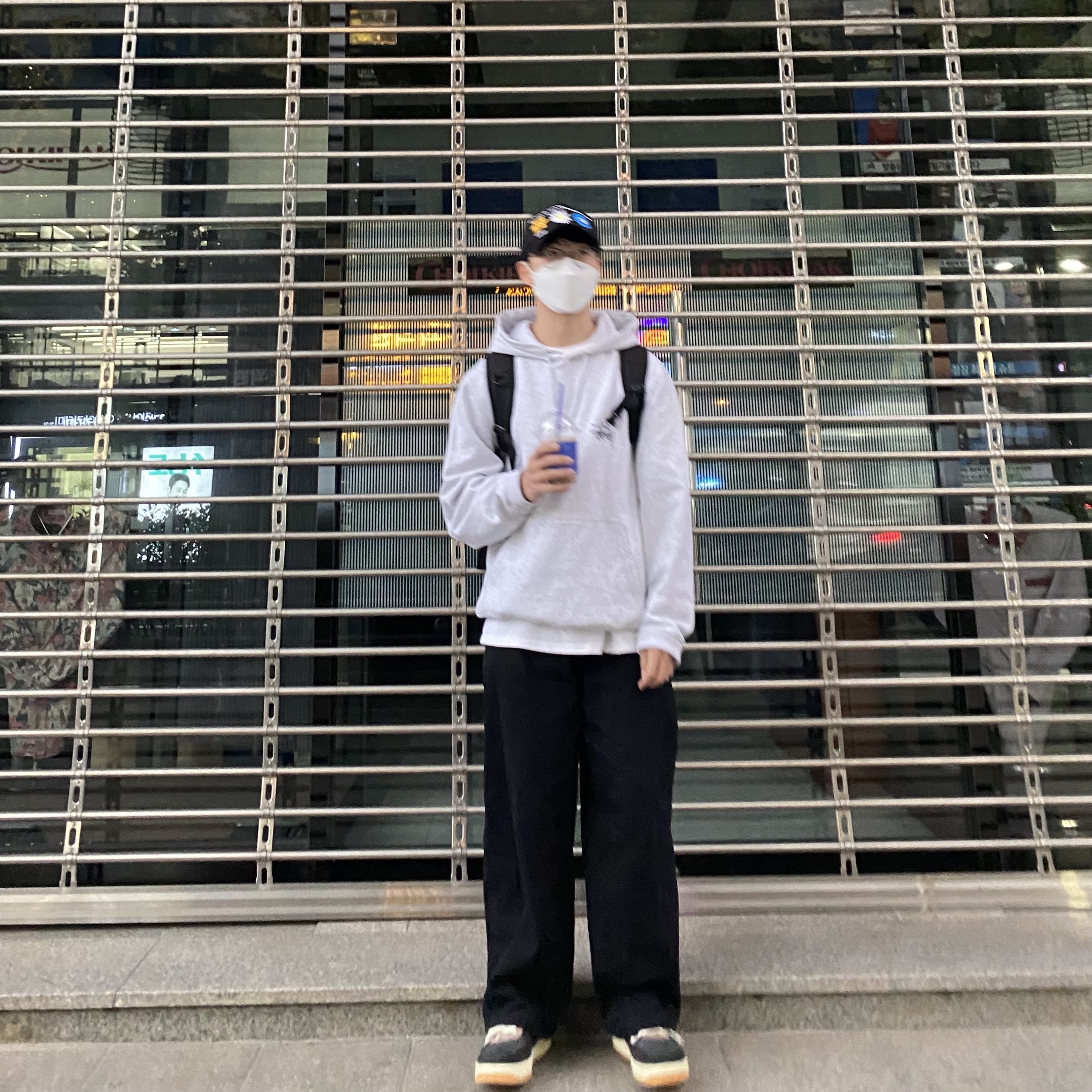 Nike x Travis Scott Air Force 1 Low Cactus Jack, Stussy Basic Stussy Hoodie Ash Heather 2022 착용 스타일