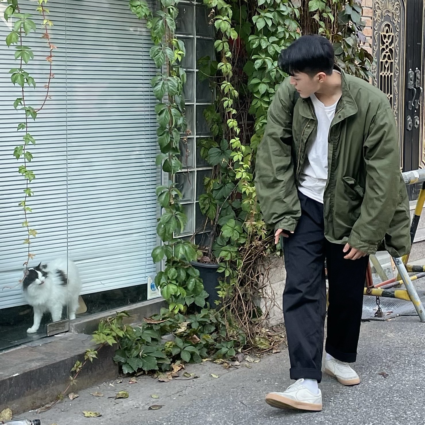 Nike Killshot 2 Leather Sail Gum 착용 스타일 - 2