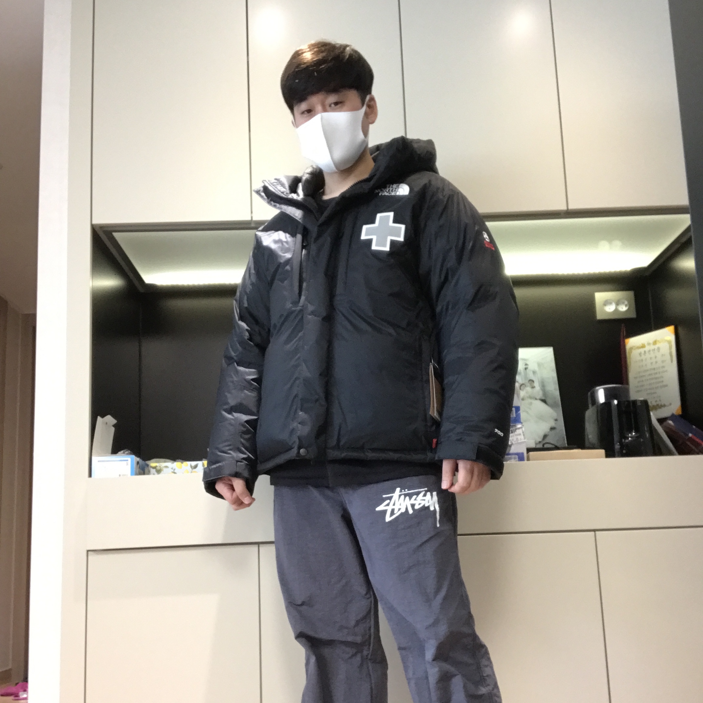 Supreme x The North Face Summit Series Rescue Baltoro Jacket Black - 22SS, Nike x Stussy Beach Pants Off Noir 착용 스타일 - 1