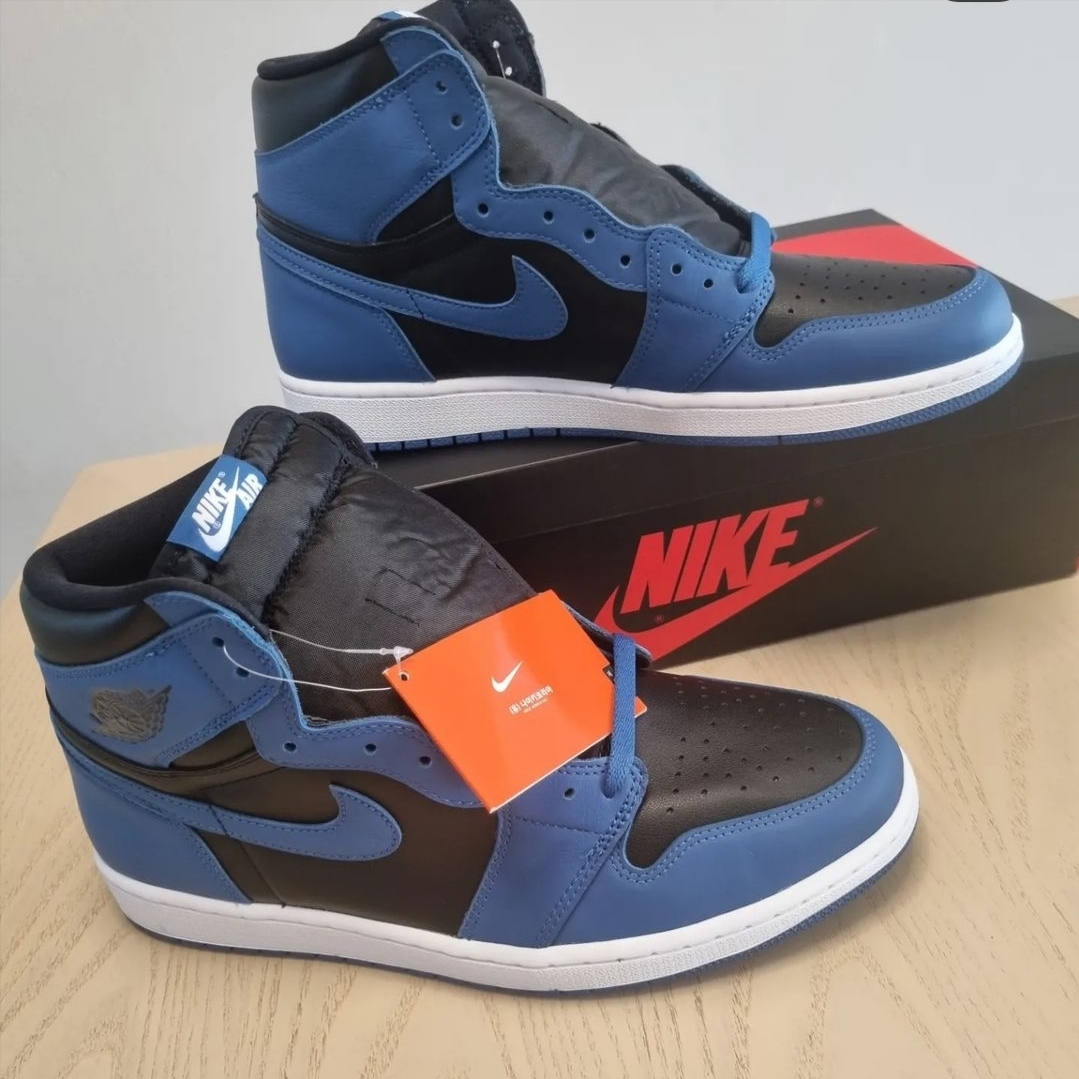 Jordan 1 Retro High OG Dark Marina Blue 착용 스타일