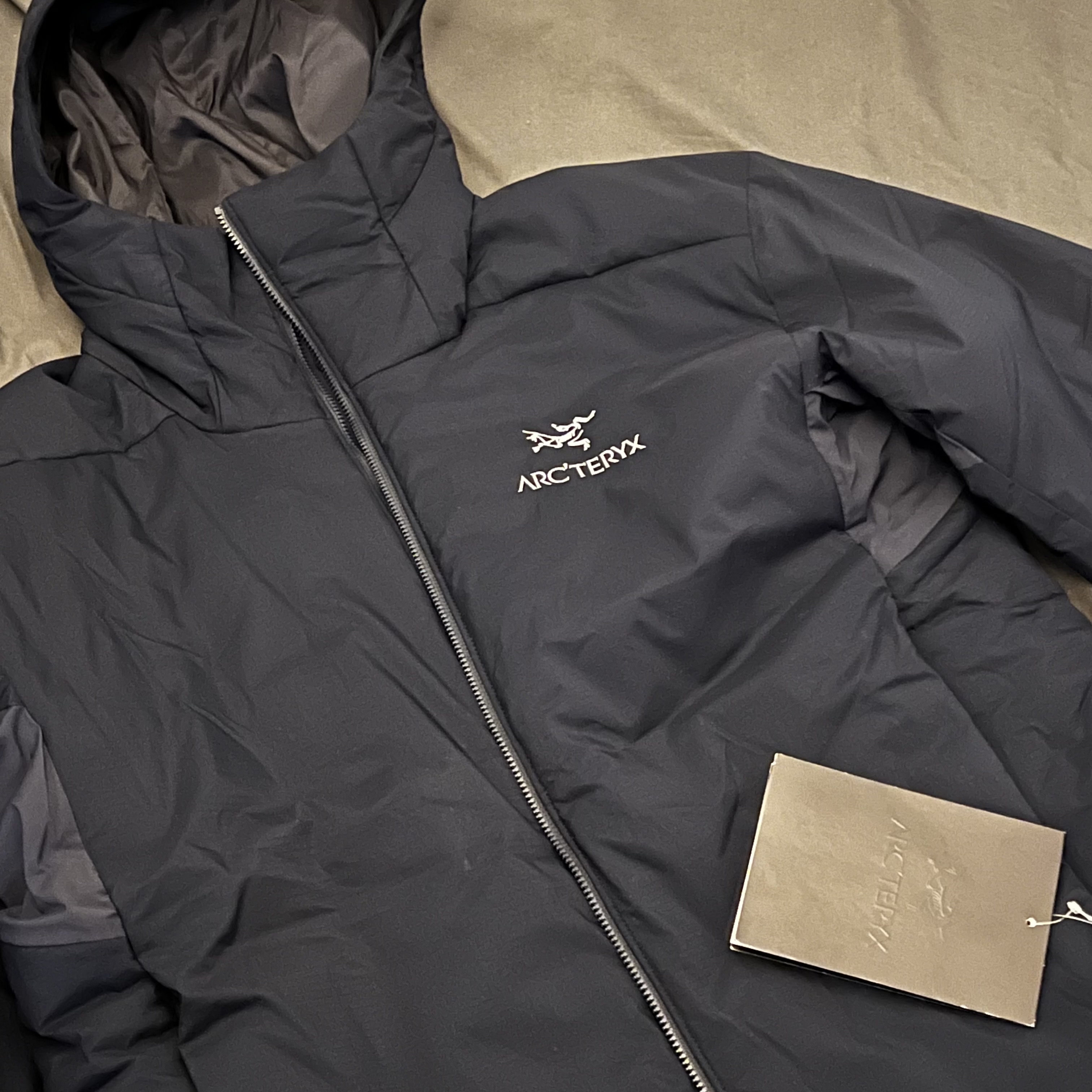 Arc'teryx Atom AR Hoody Kingfisher 착용 스타일