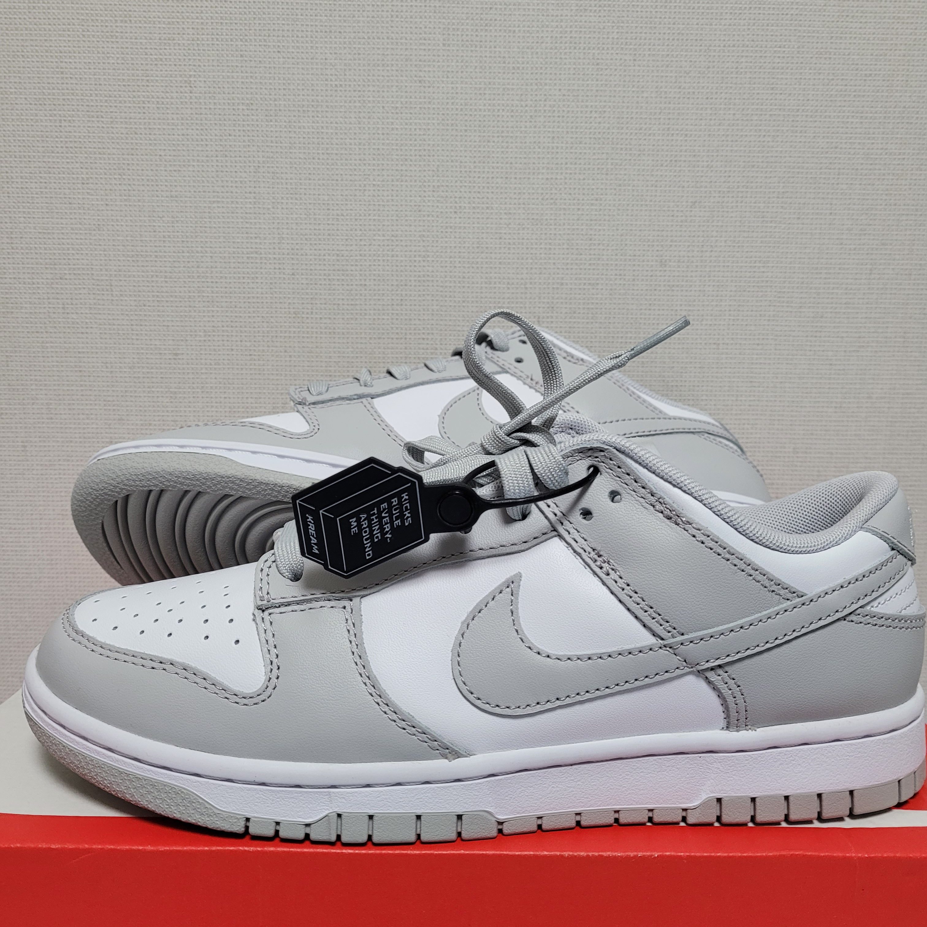 Jordan 1 Retro High Obsidian UNC, Nike Dunk Low Retro Grey Fog 착용 스타일 - 2
