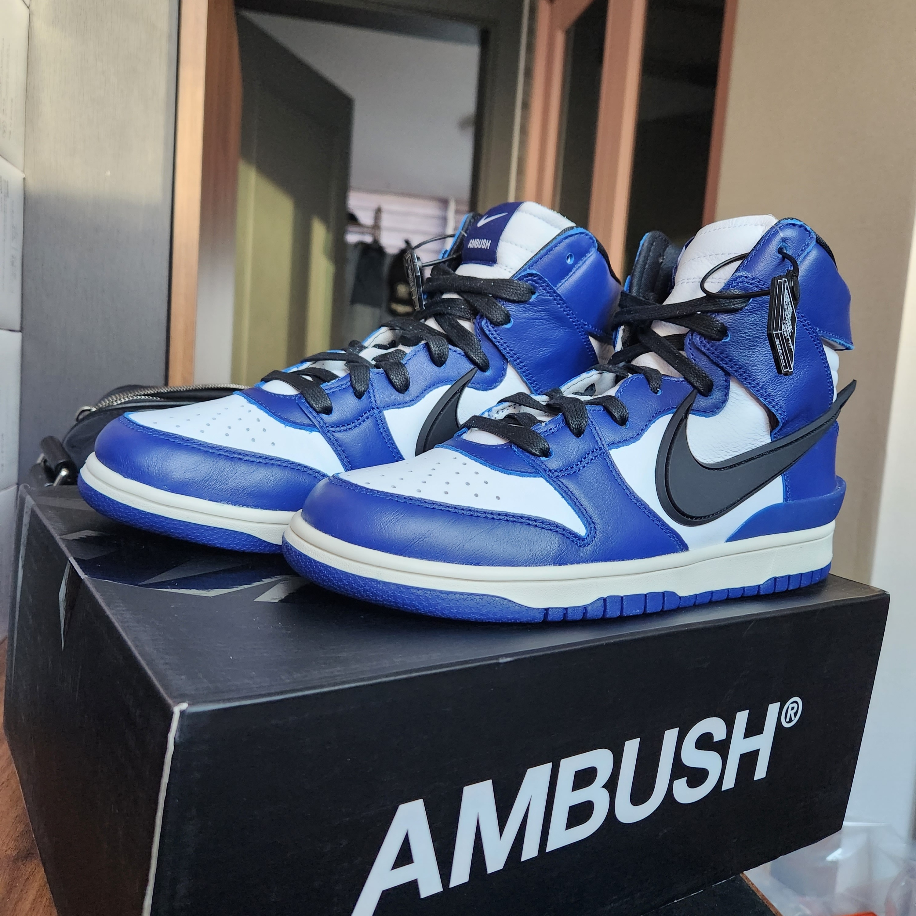 Nike x Ambush Dunk High Deep Royal Blue 착용 스타일 - 2